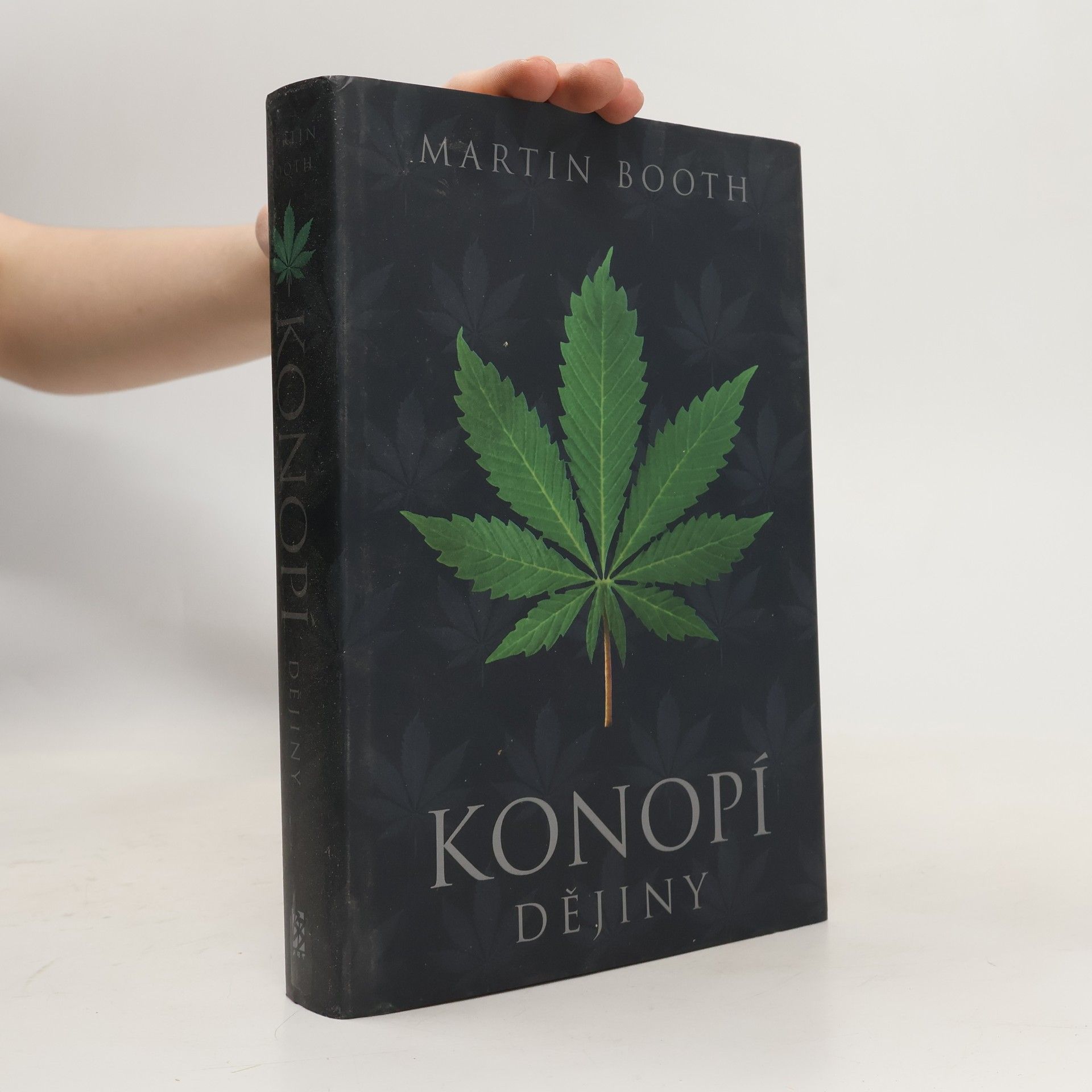 Martin Booth Konopí – Dějiny