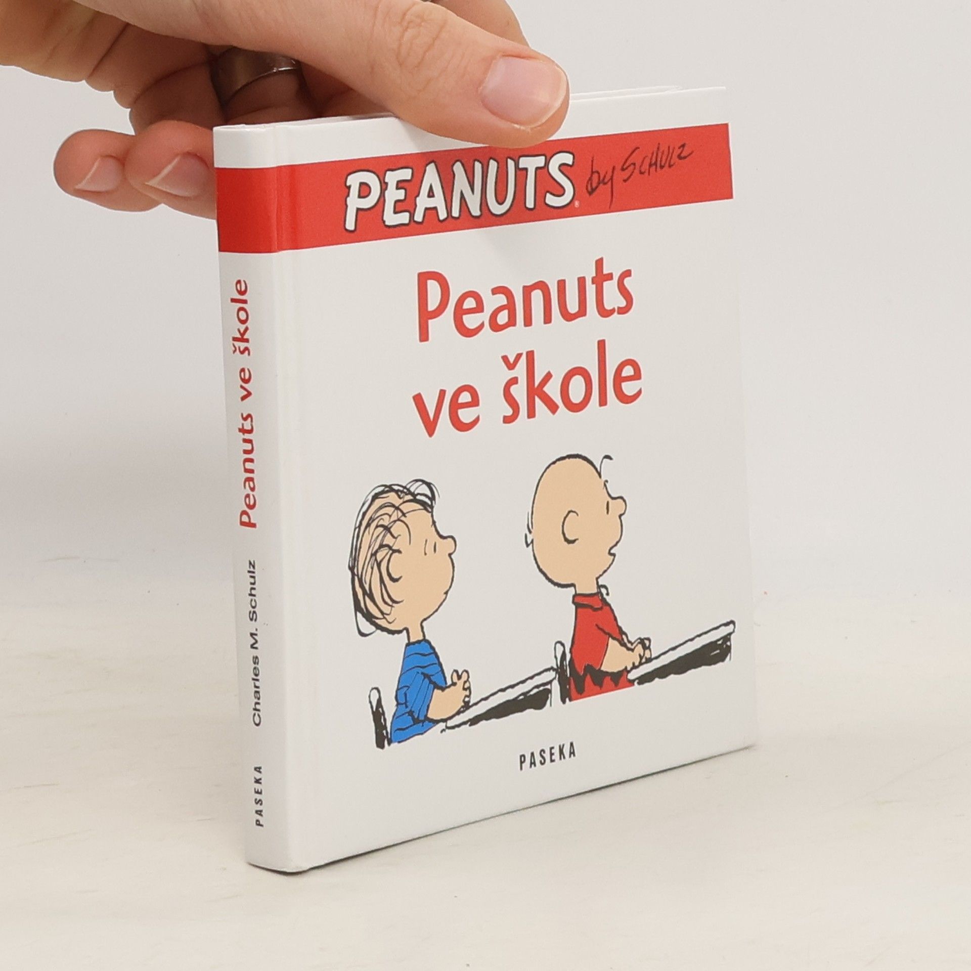 Charles Schulz Peanuts ve škole