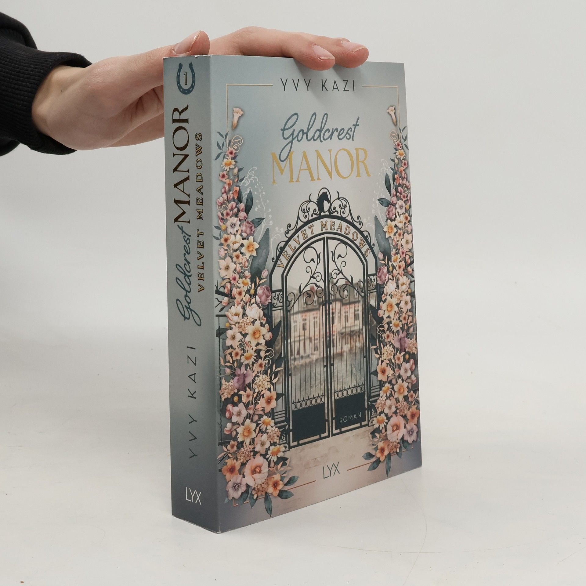 Yvy Kazi Goldcrest Manor - Velvet Meadows