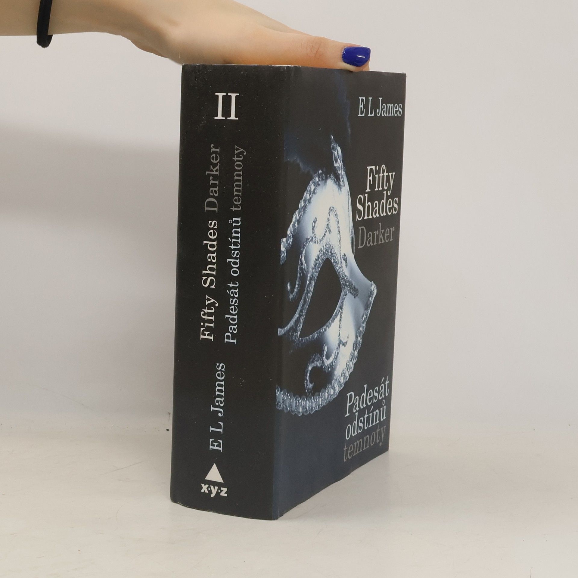 E L James Padesát odstínů temnoty