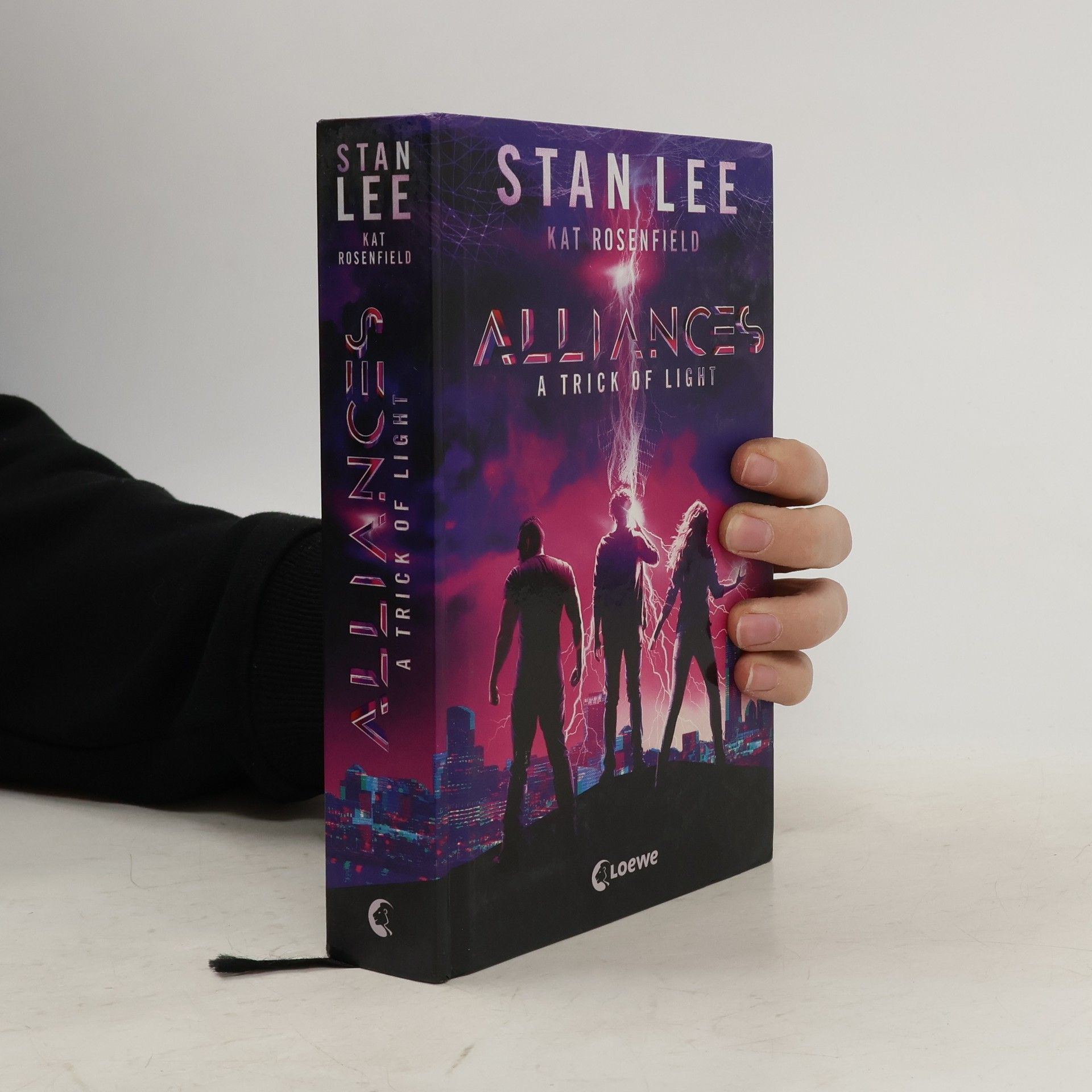 Stan Lee Stan Lee's Alliances - A Trick of Light