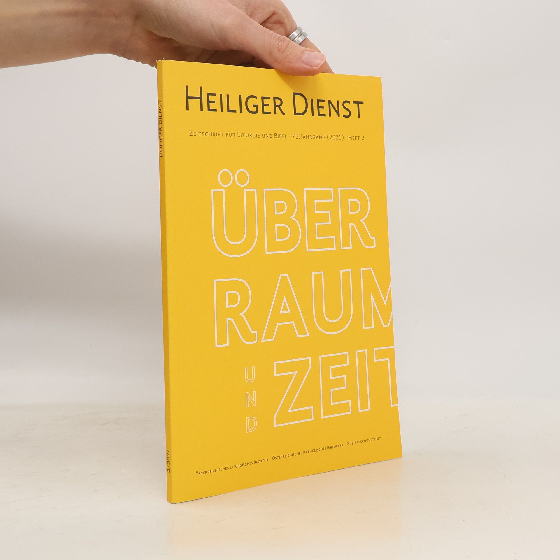 Heiliger Dienst Über Raum und Zeit