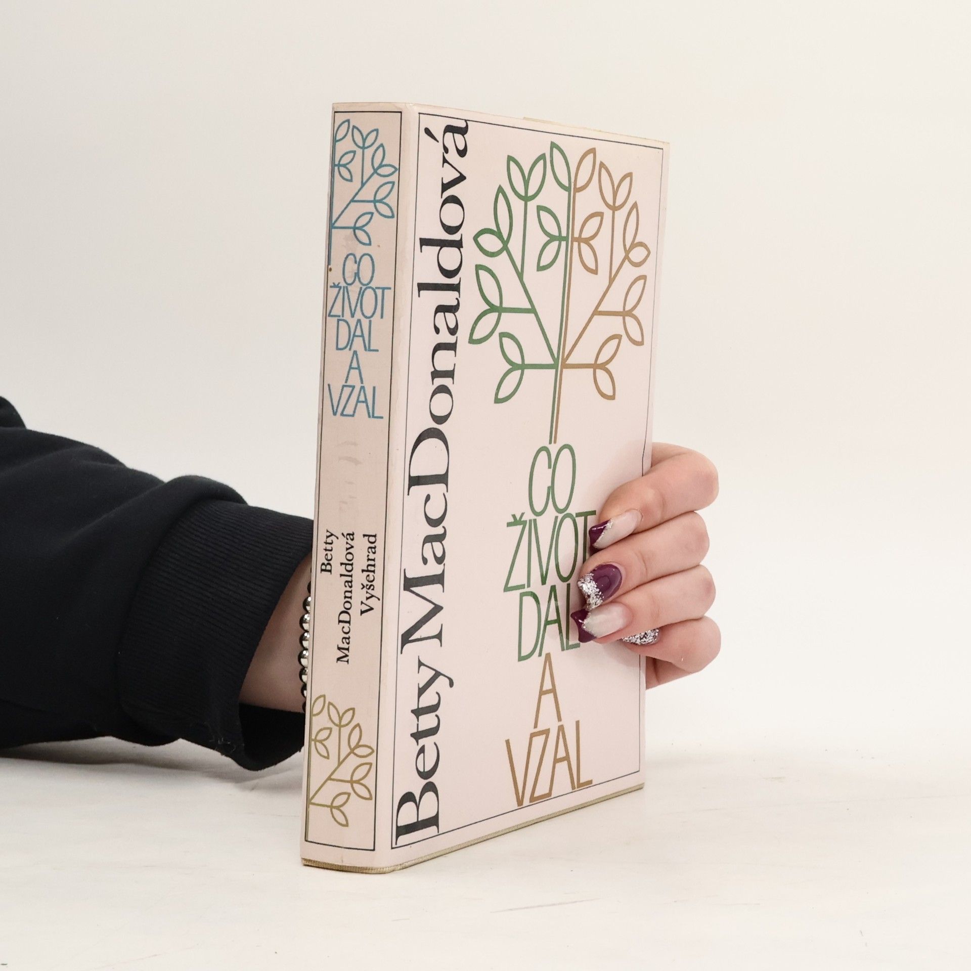 Betty MacDonald Co život dal a vzal