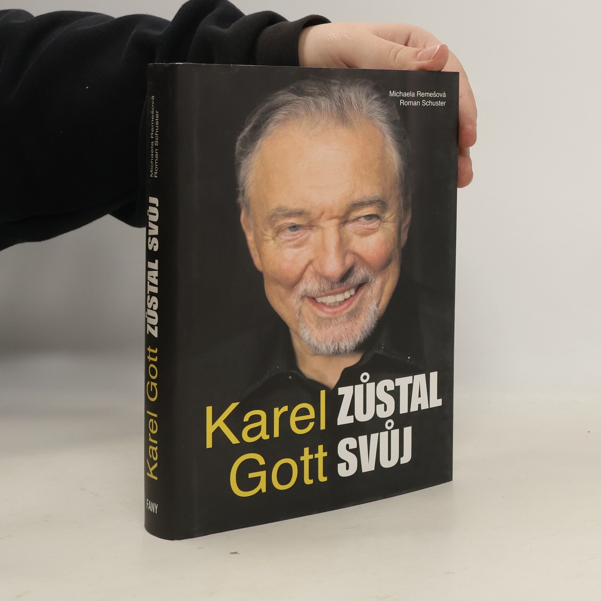 Karel Gott. Zůstal svůj