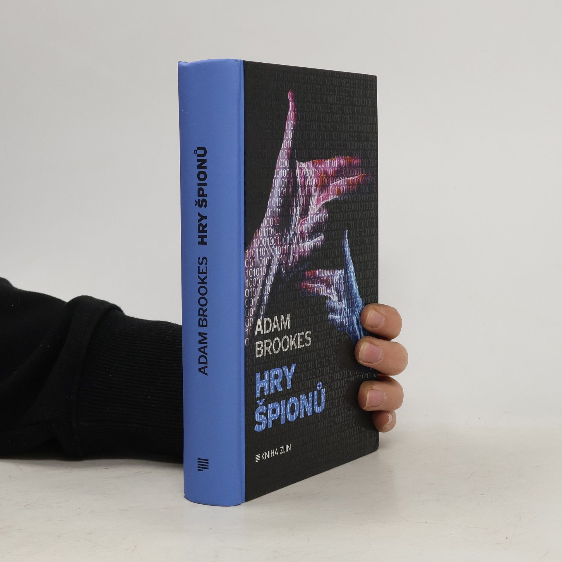 Adam Brookes Hry špionů