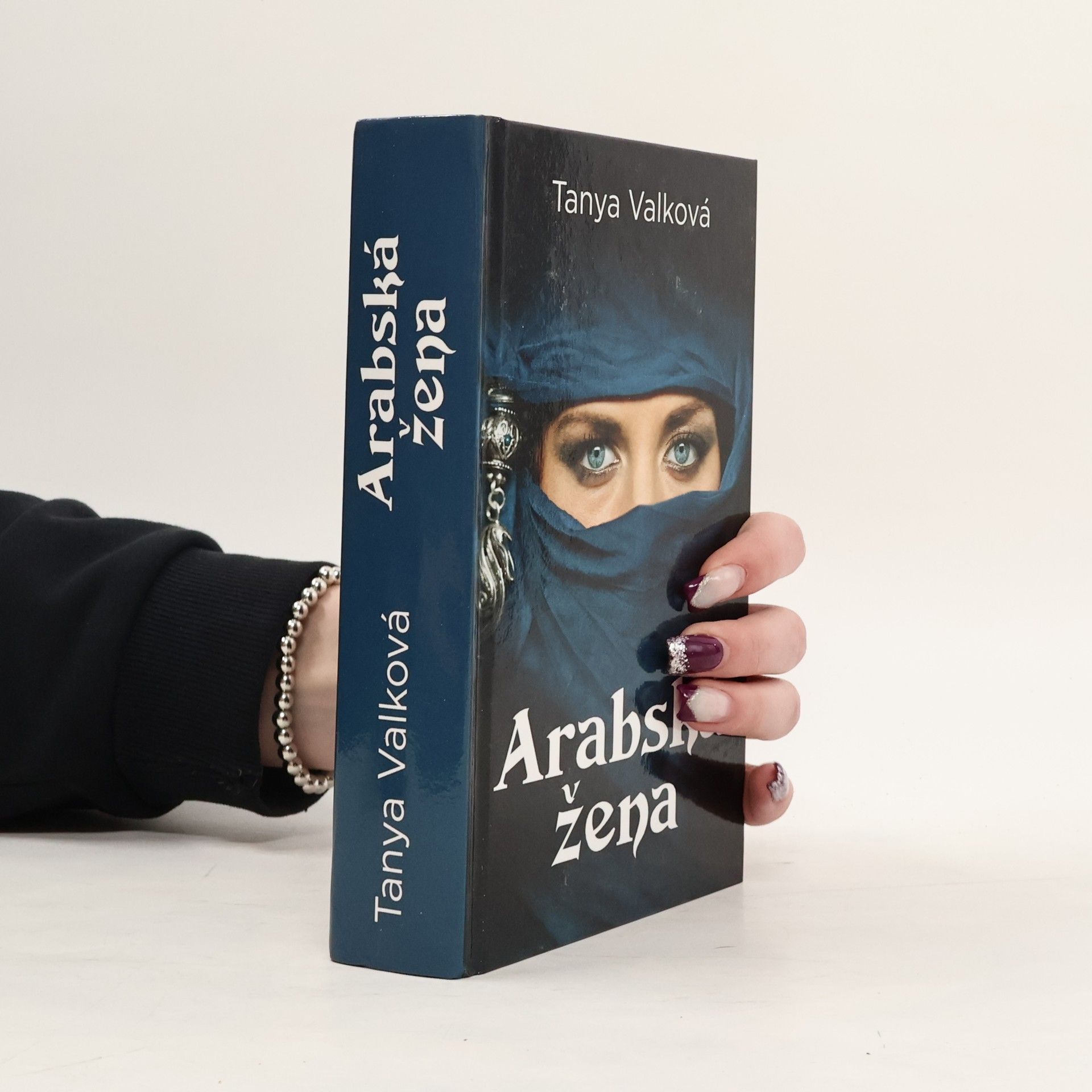 Tanya Valková Arabská žena