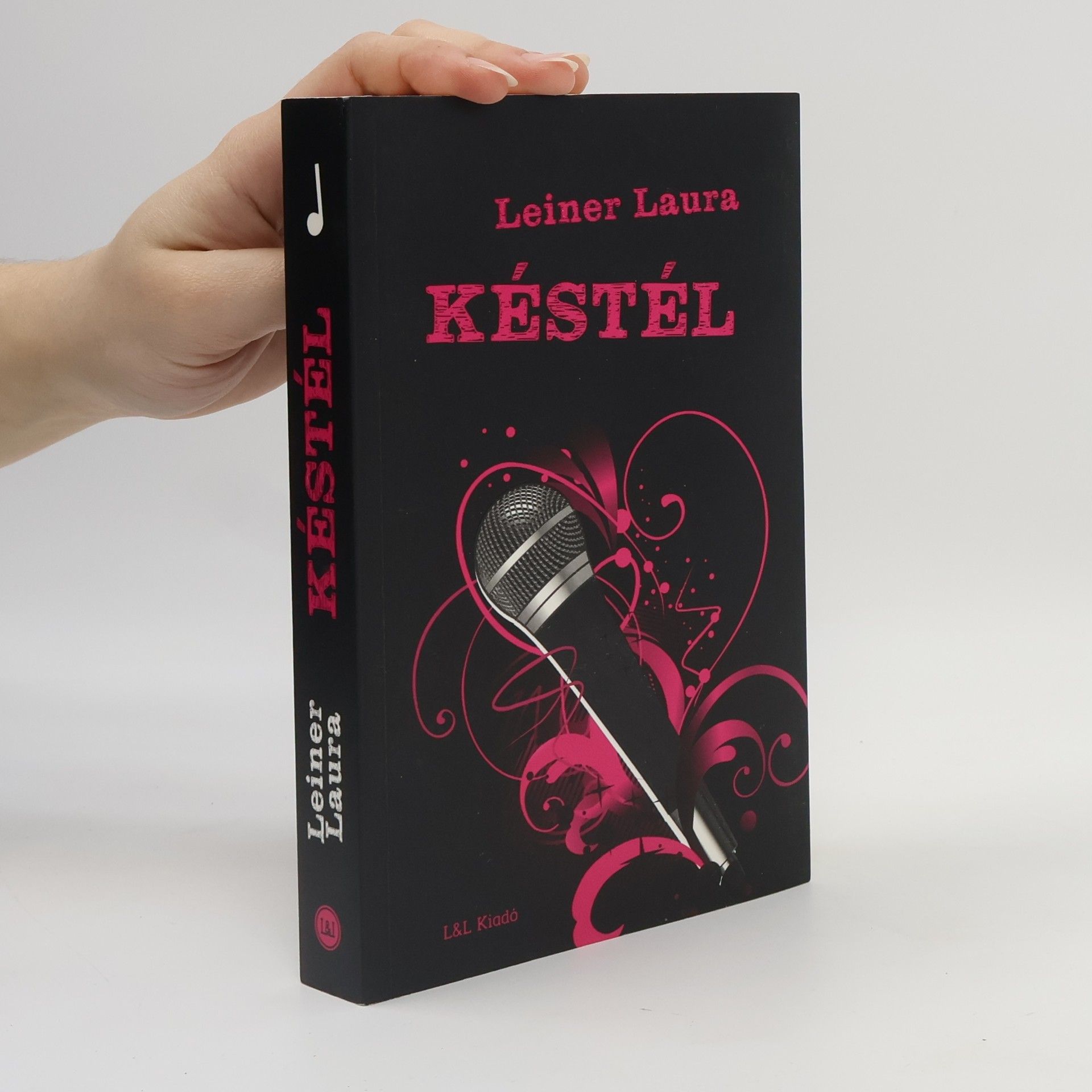 Leiner Laura Késtél