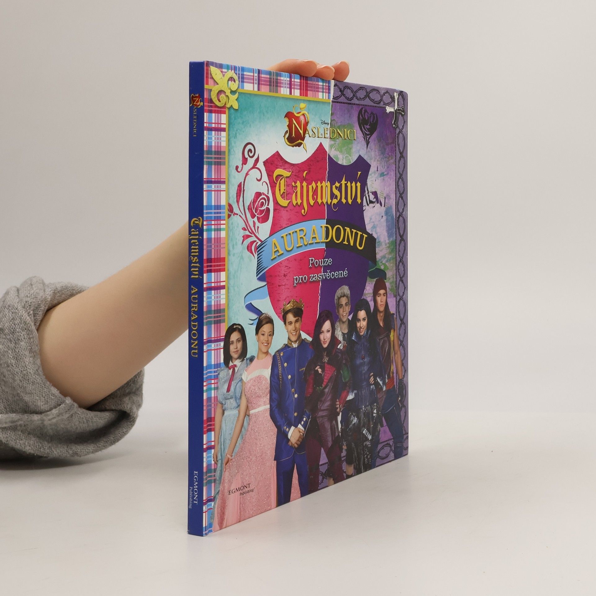 Auteurscollectief Tajemství Auradonu. Pouze pro zasvěcené