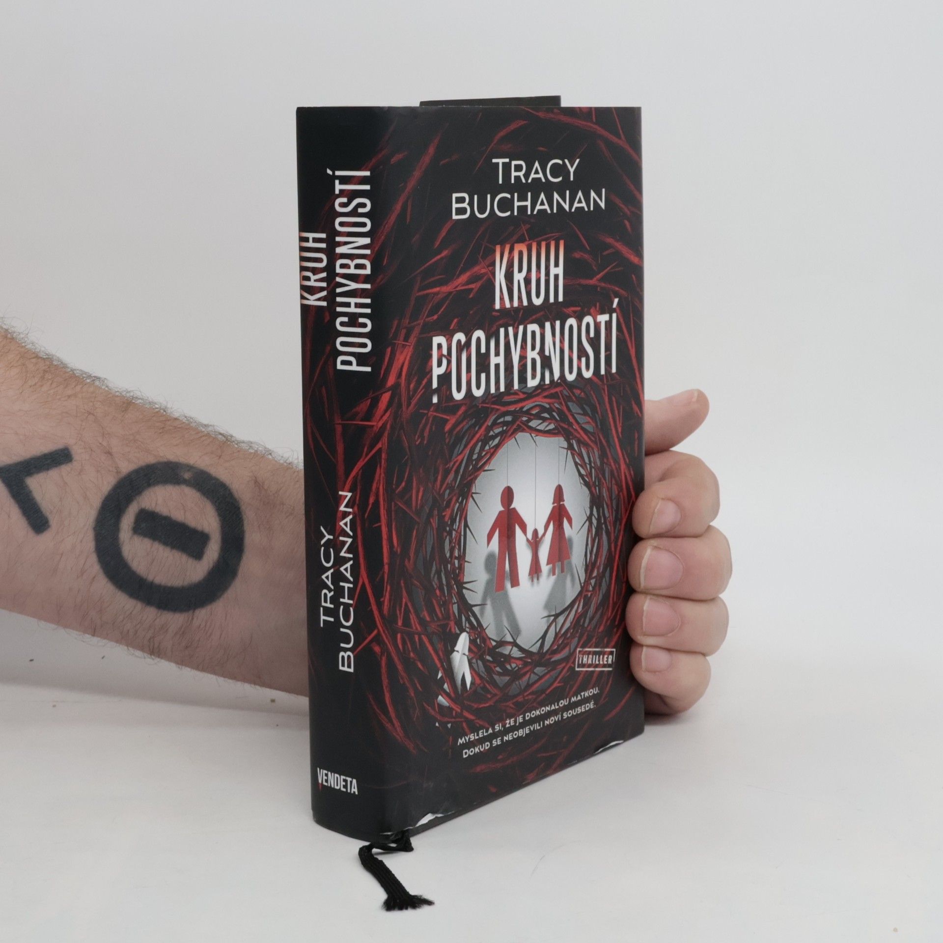 Tracy Buchanan Kruh pochybností