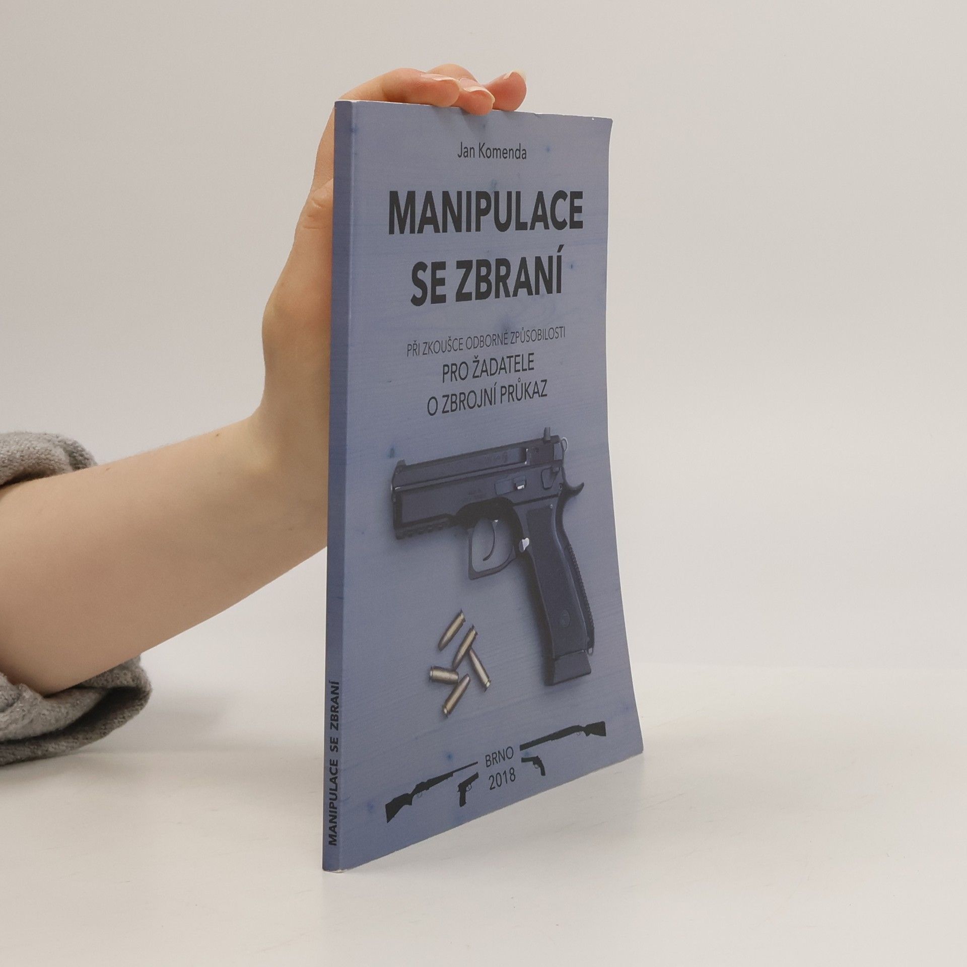 Jan Komenda Manipulace se zbraní