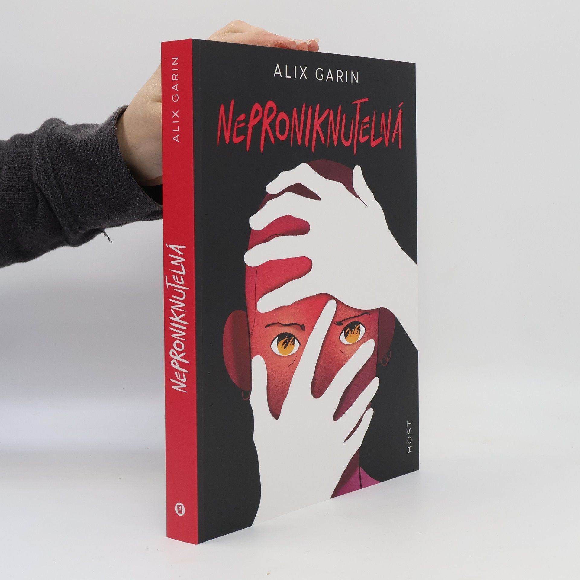 Alix Garin Neproniknutelná