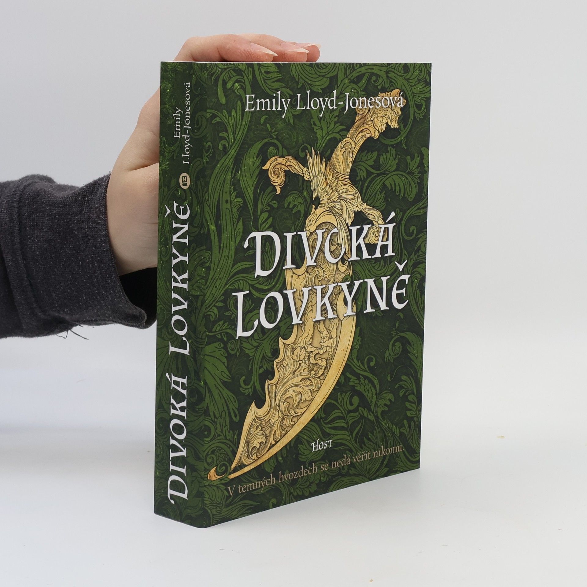 Emily Lloyd-Jones Divoká lovkyně