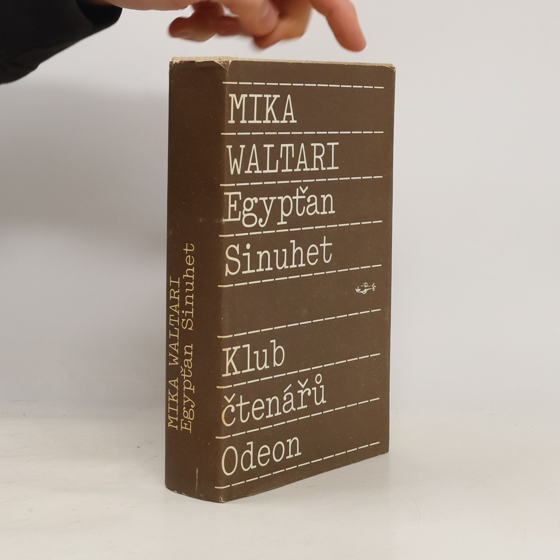 Mika Waltari Egypťan Sinuhet