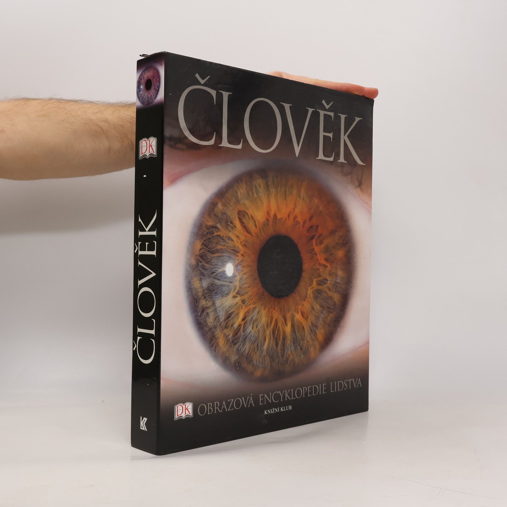 Robert M. L. Winston Člověk