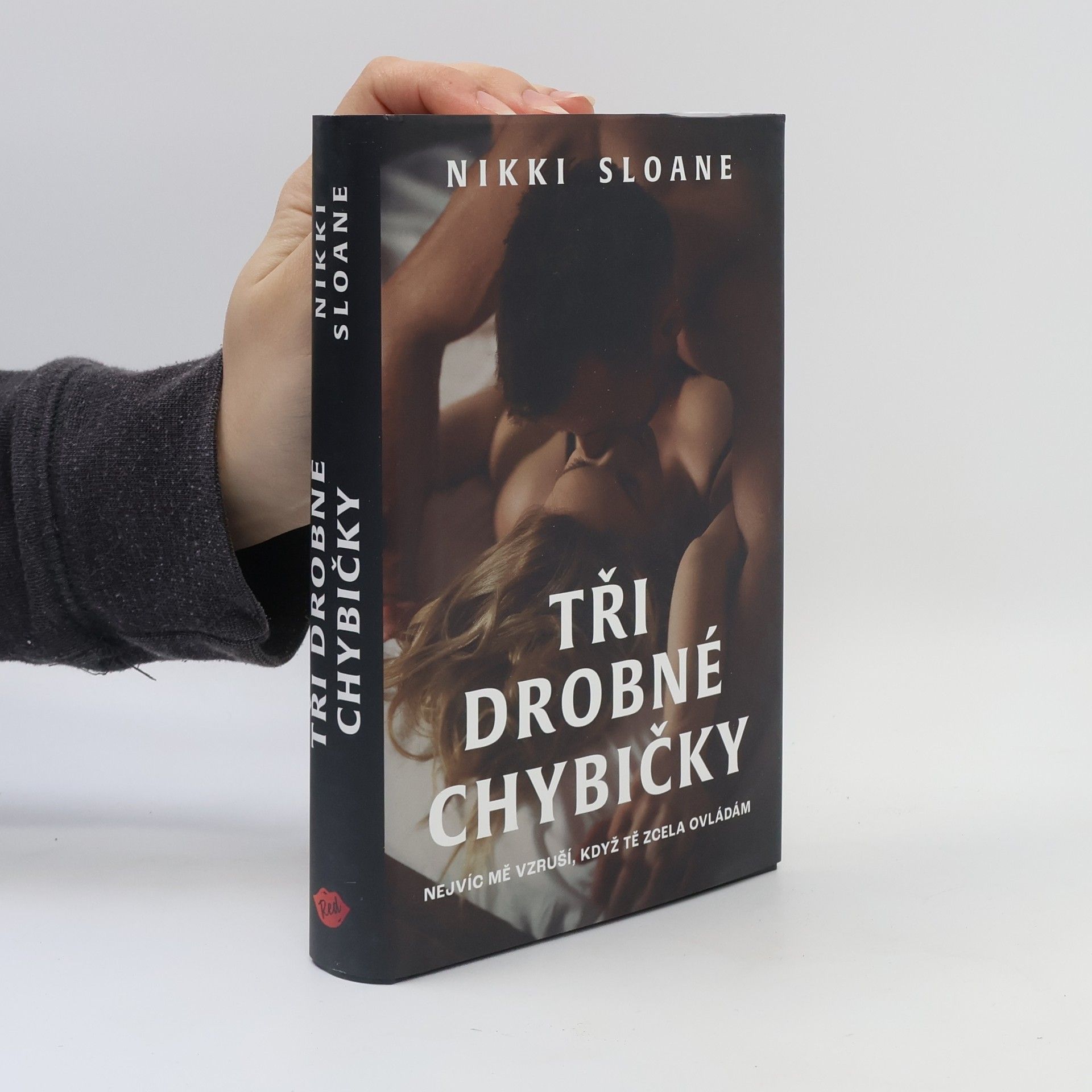 Nikki Sloane Tři drobné chybičky