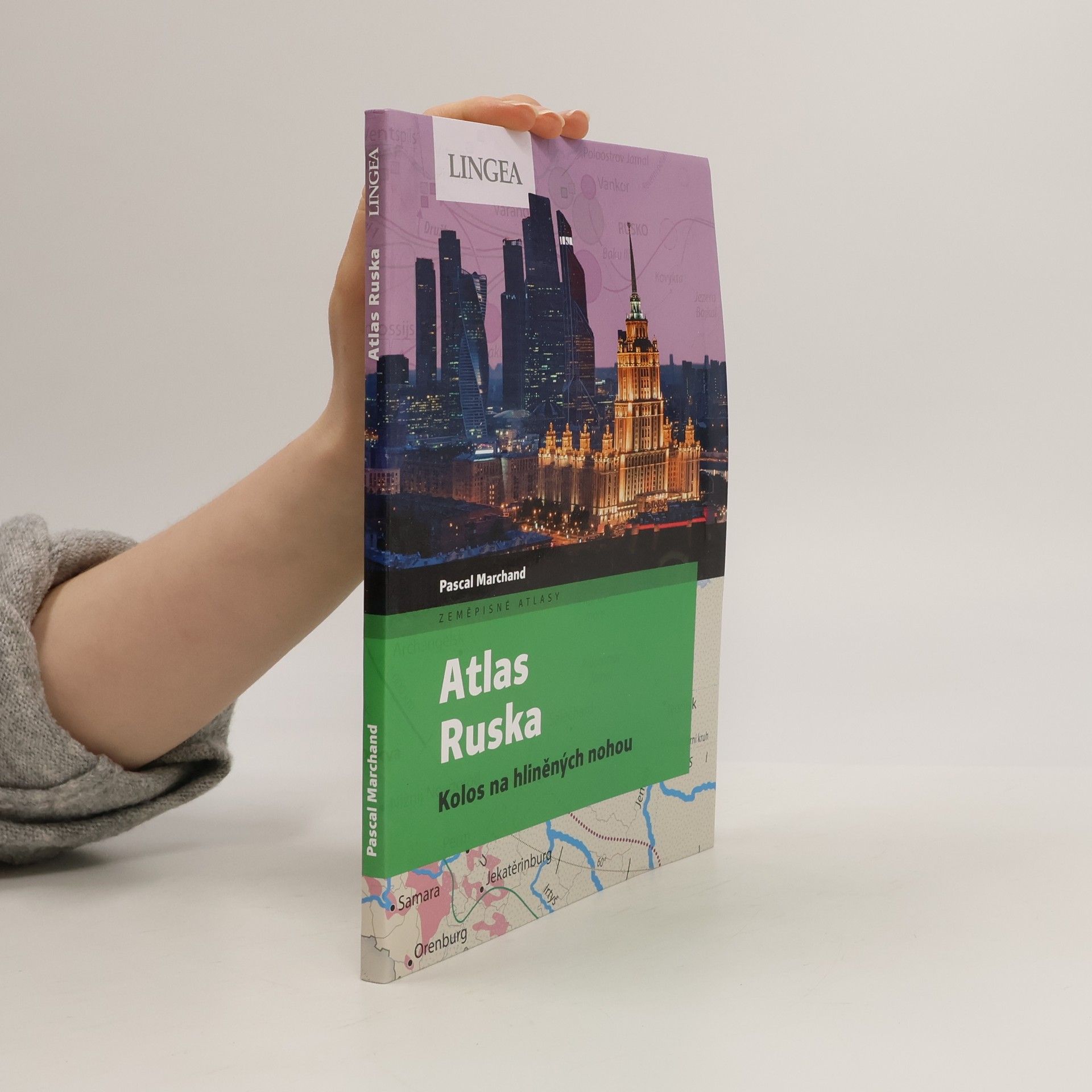 Pascal Marchand Atlas Ruska. Kolos na hliněných nohou