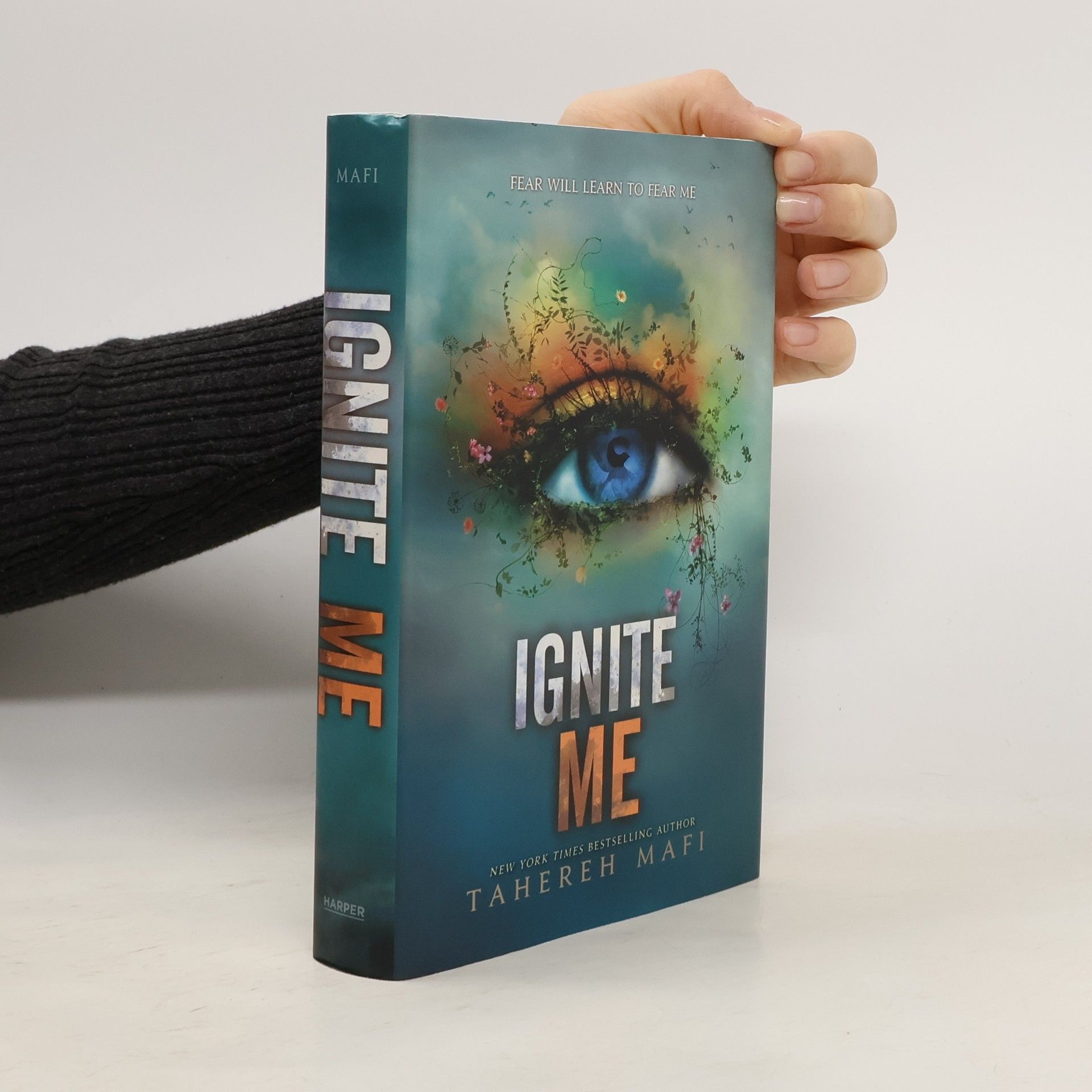 Тагере Мафі Ignite Me