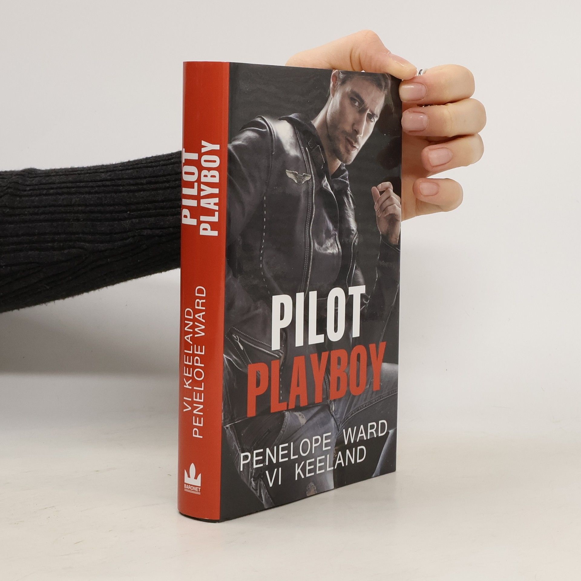 Vi Keeland Pilot playboy