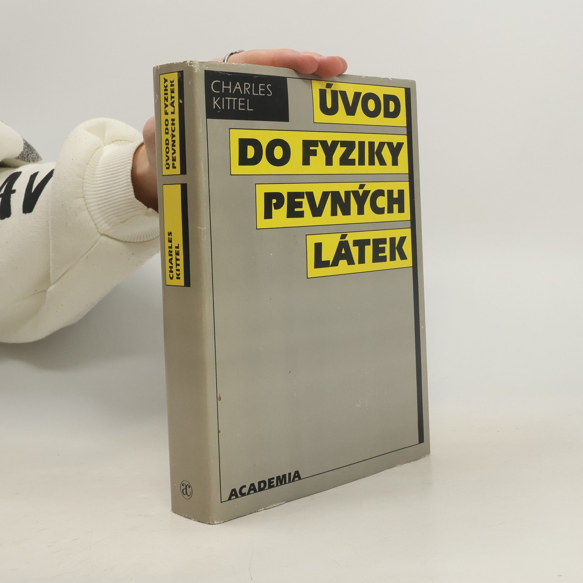 Charles Kittel Úvod do fyziky pevných látek