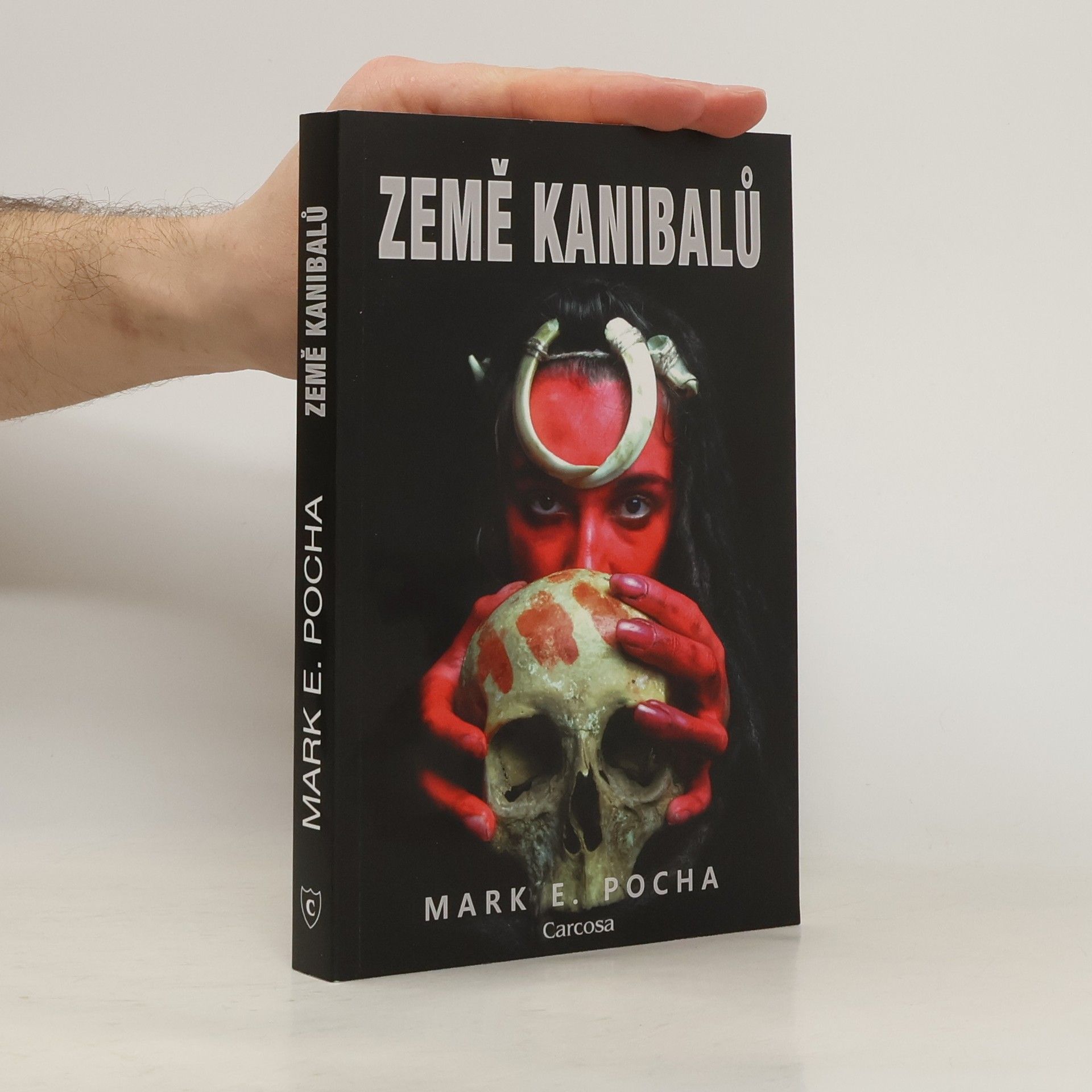 Mark E. Pocha Země kanibalů
