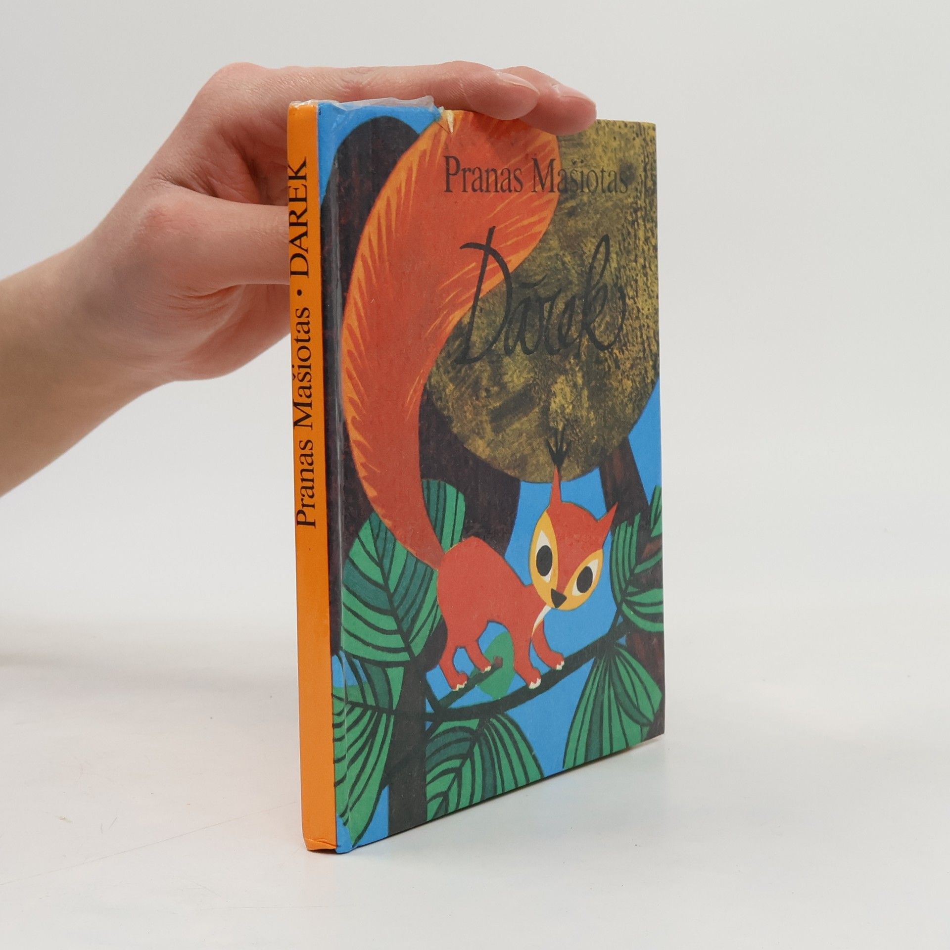 Dárek : našim nejmenším a nejmilejším