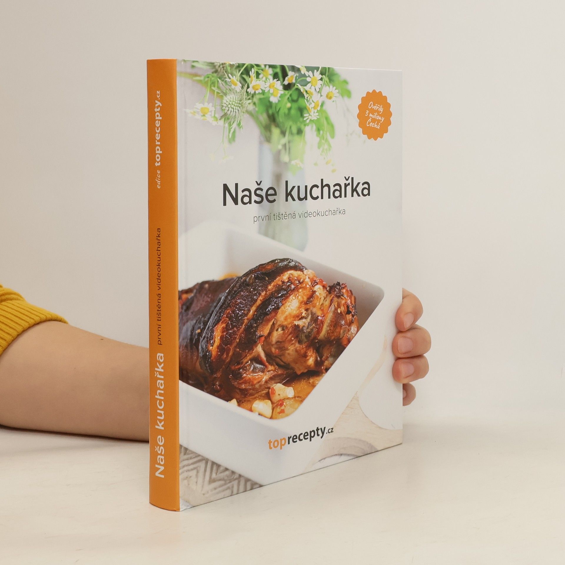 Autorenkollektiv Naše kuchařka : první tištěná videokuchařka