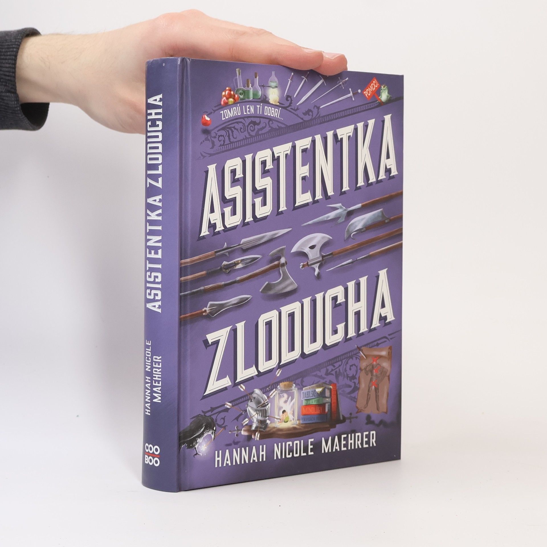 Hannah Nicole Maehrer Asistentka Zloducha