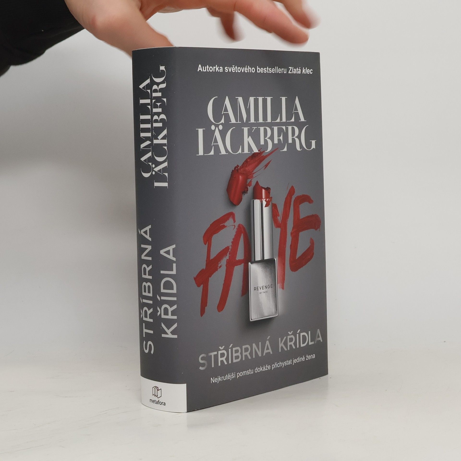 Camilla Läckberg Stříbrná křídla. Nejkrutější pomstu může přichystat jedině žena