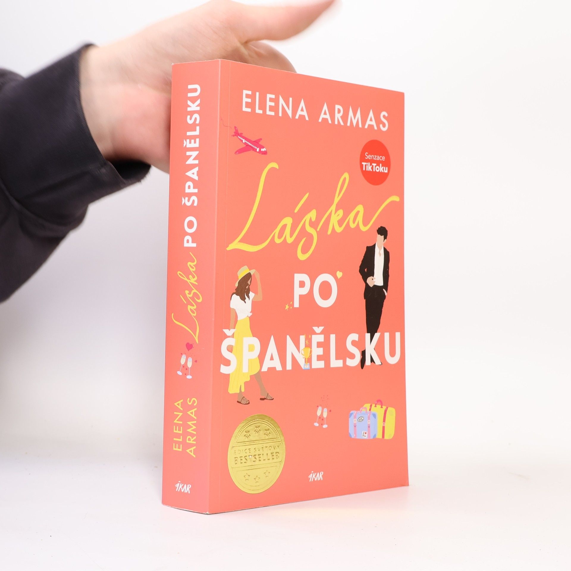 Elena Armas Láska po španělsku