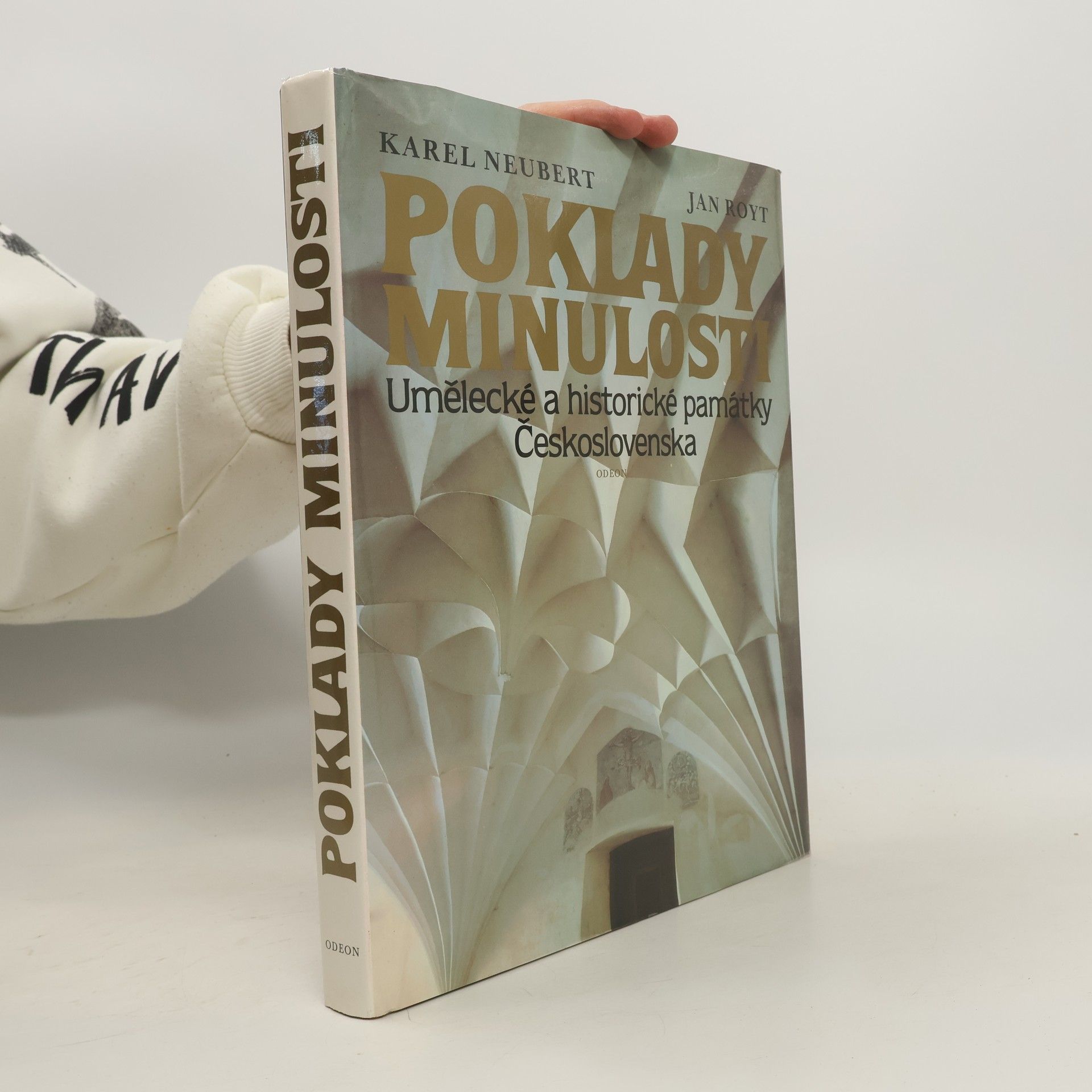 Jan Royt Poklady minulosti. Umělecké a historické památky Československa