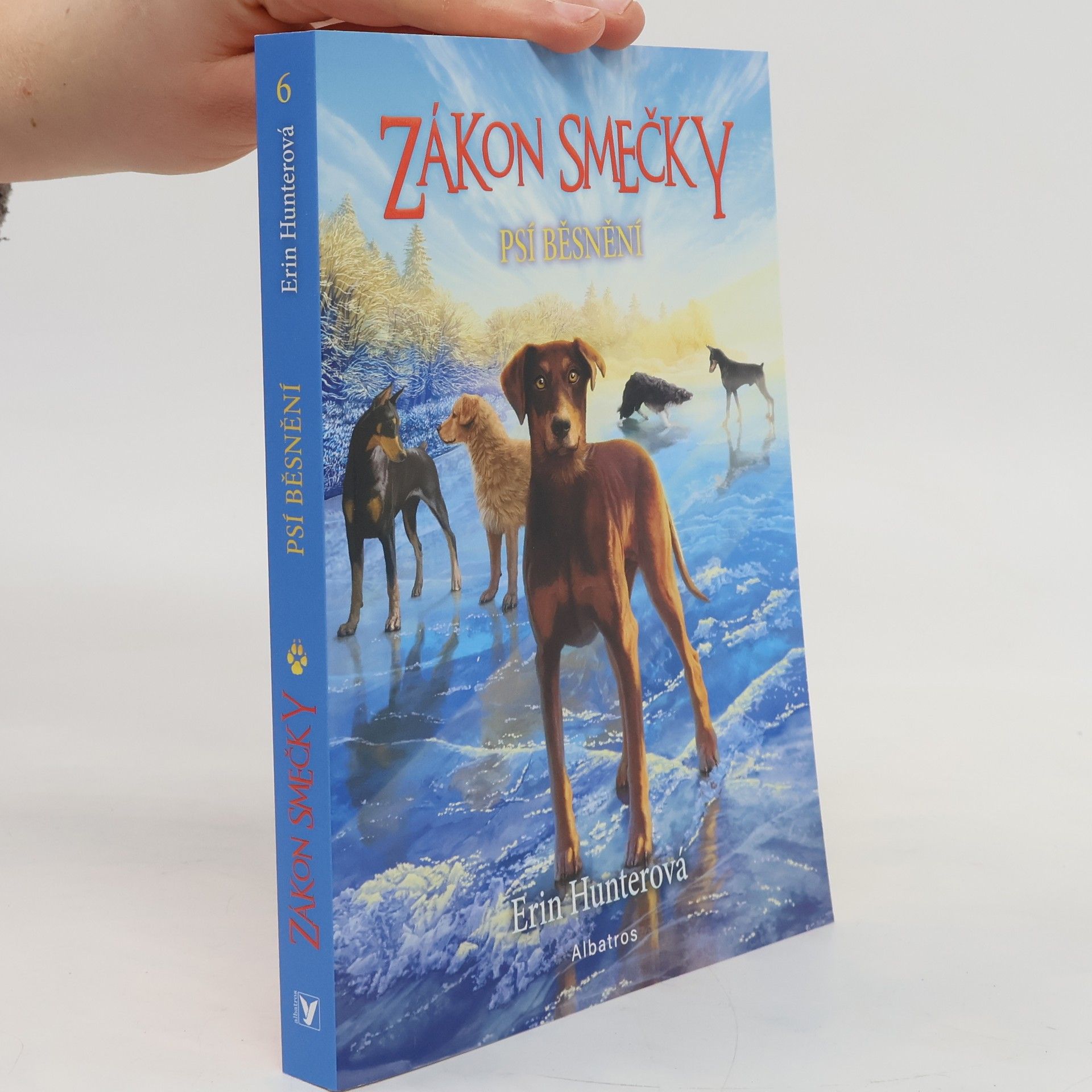 Erin Hunter Psí běsnění