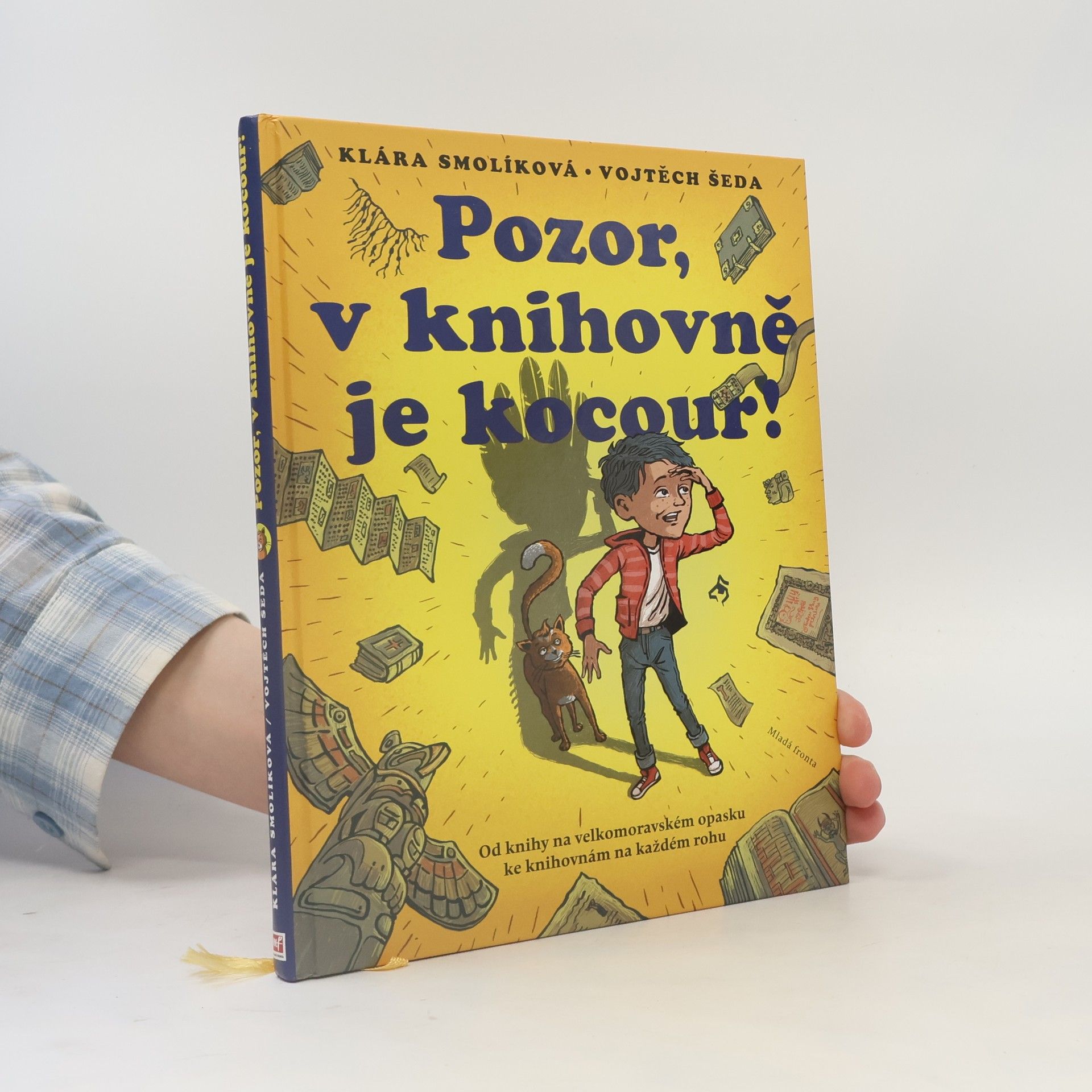 Pozor, v knihovně je kocour!