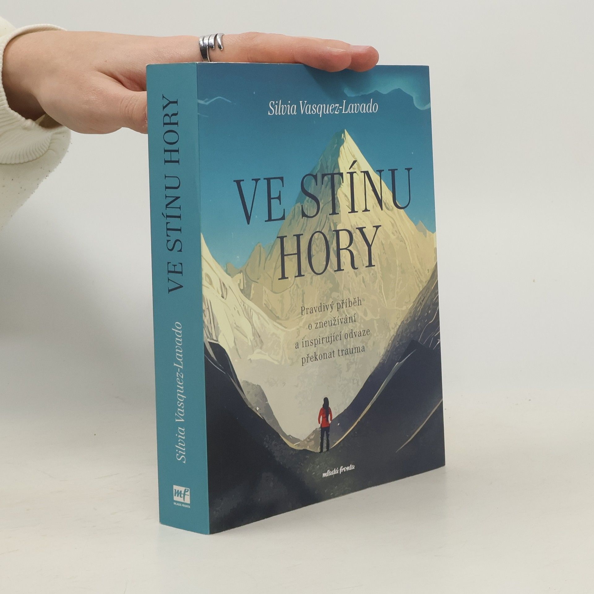 Silvia Vasquez-Lavado Ve stínu hory