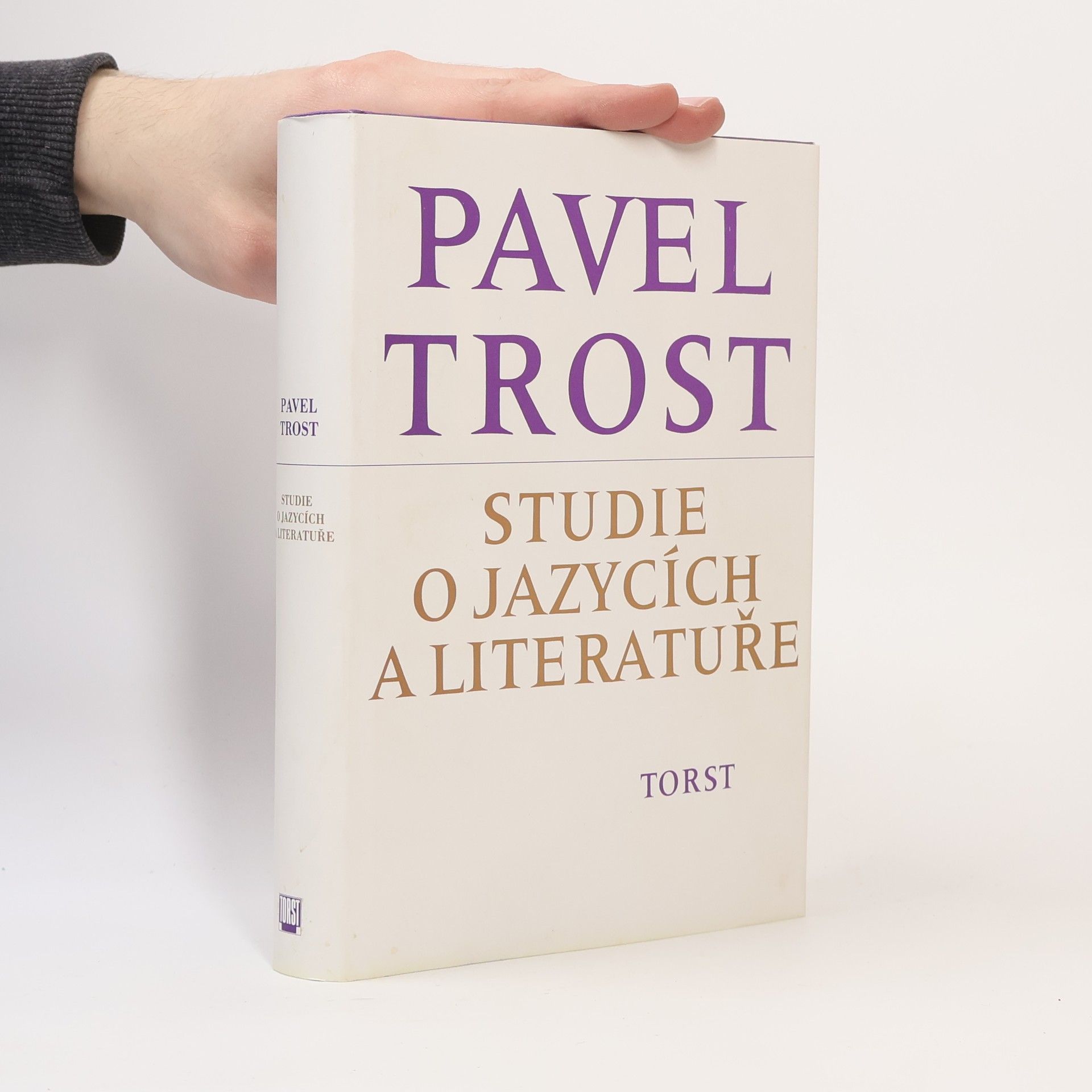 Studie o jazycích a literatuře