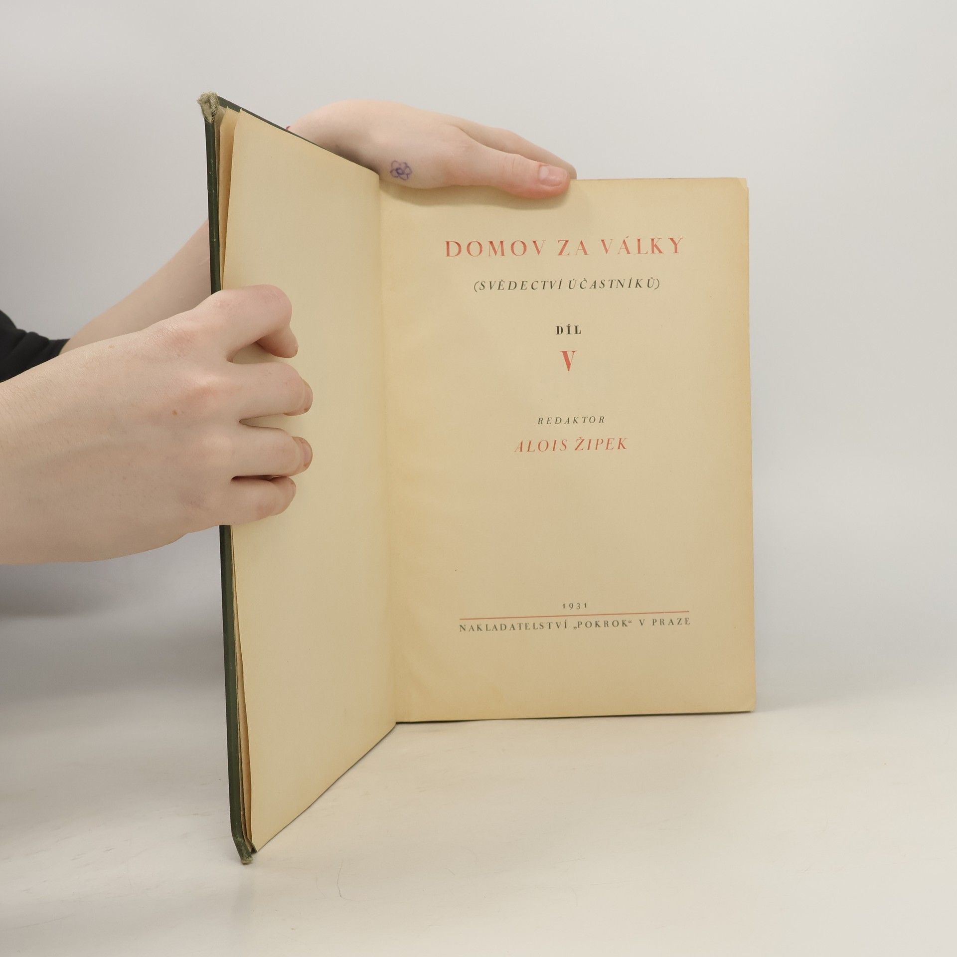 Various authors Domov za války 5