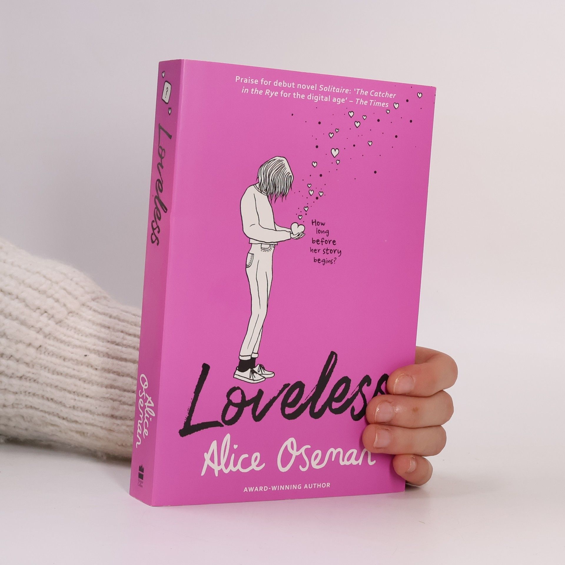 Alice Oseman Loveless