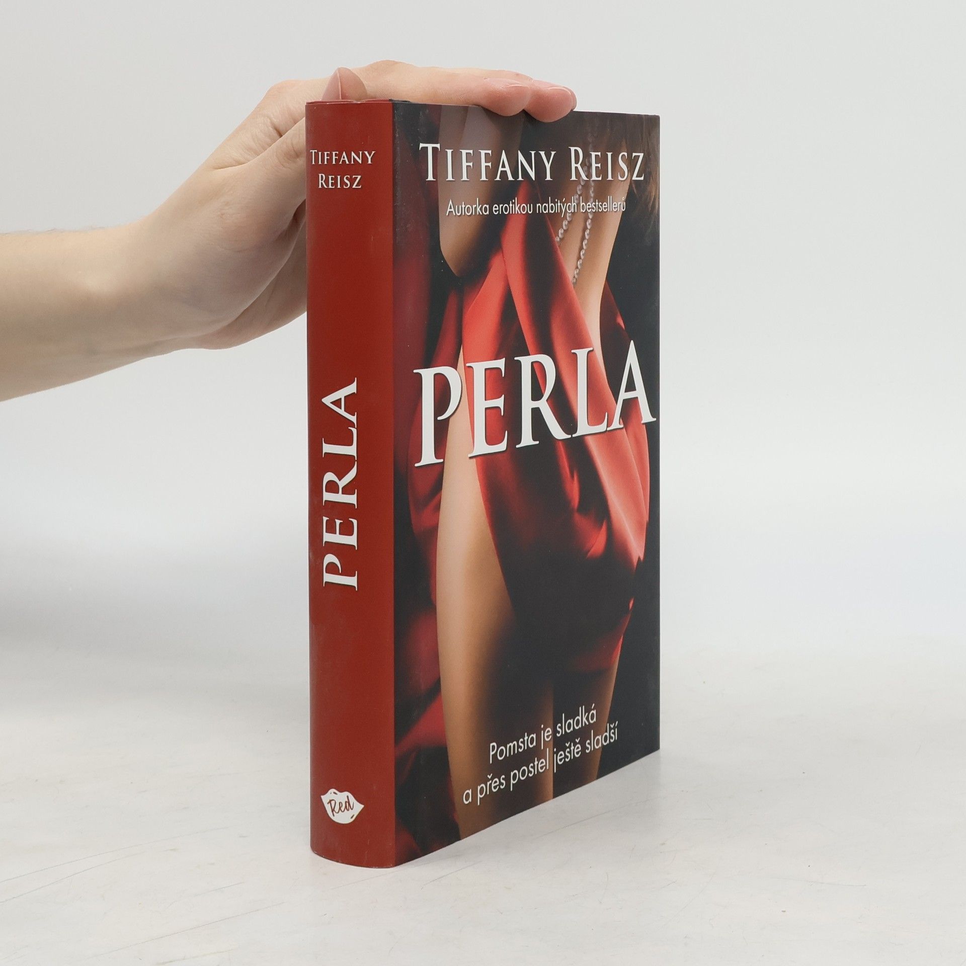 Tiffany Reisz Perla