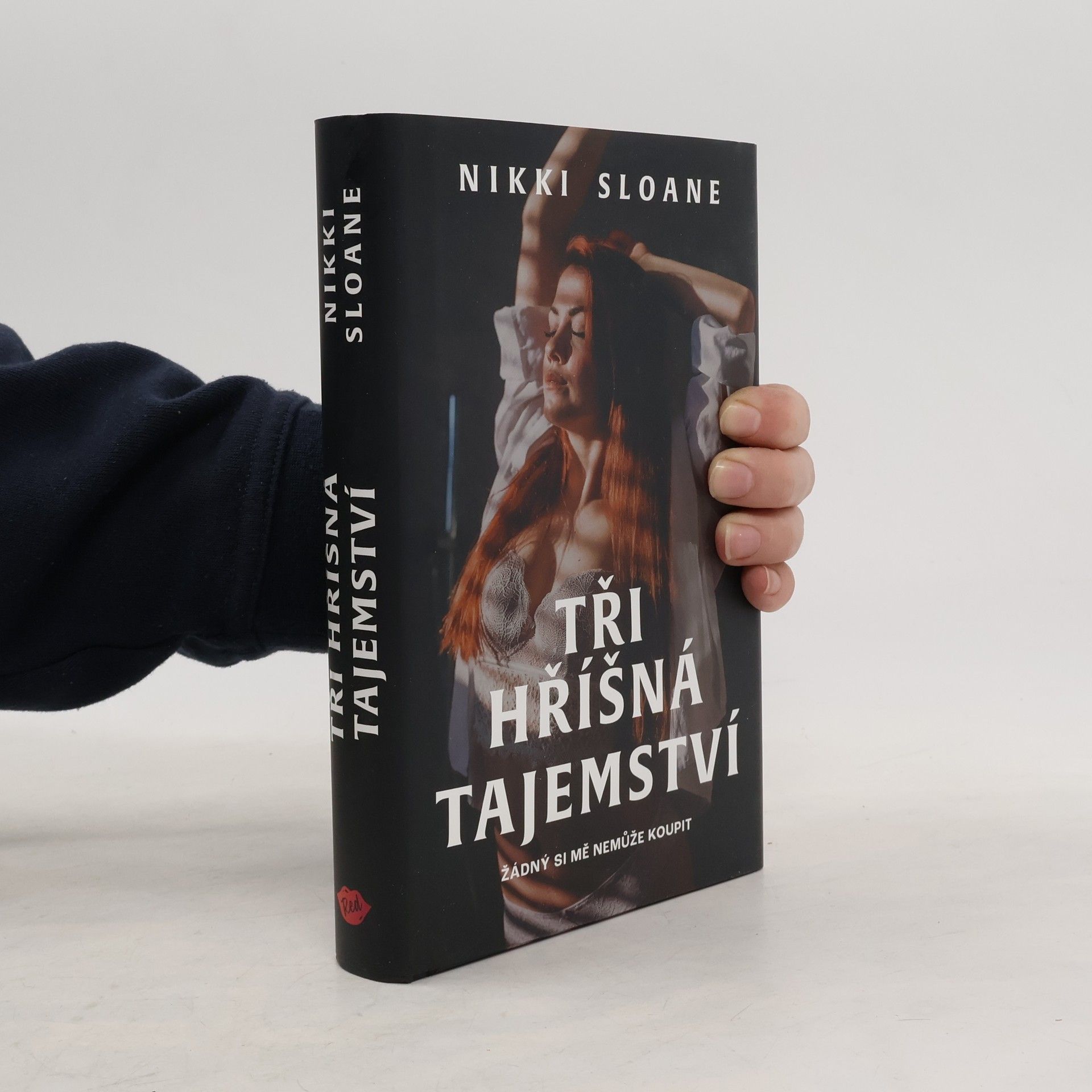 Nikki Sloane Tři hříšná tajemství