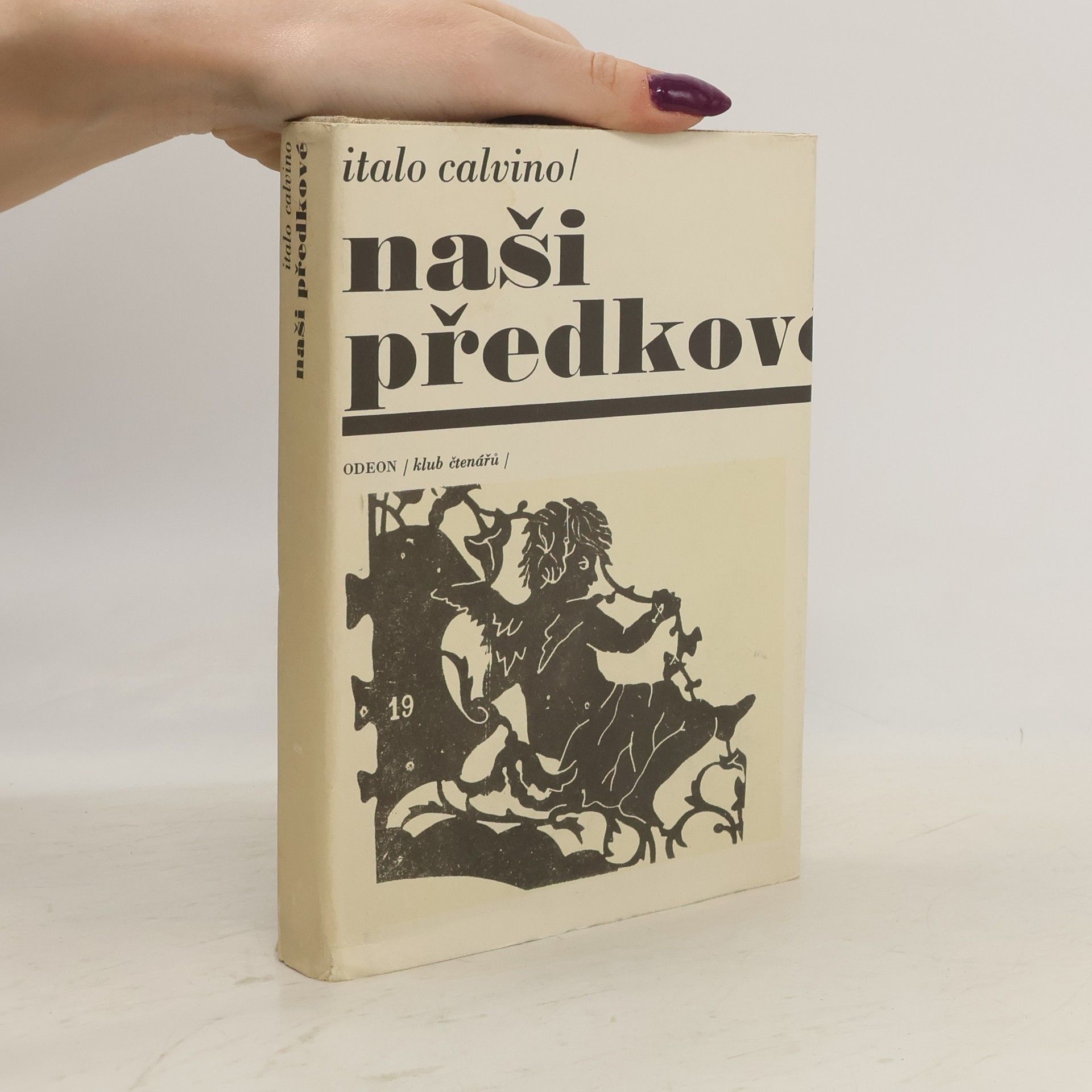 Italo Calvino Naši předkové