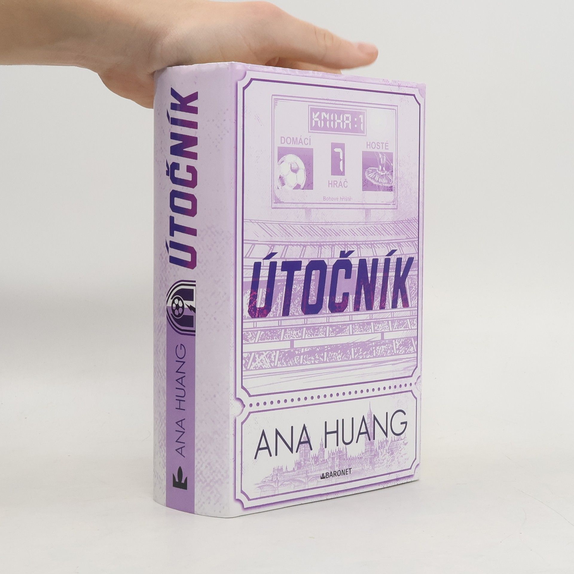 Ana Huang Útočník