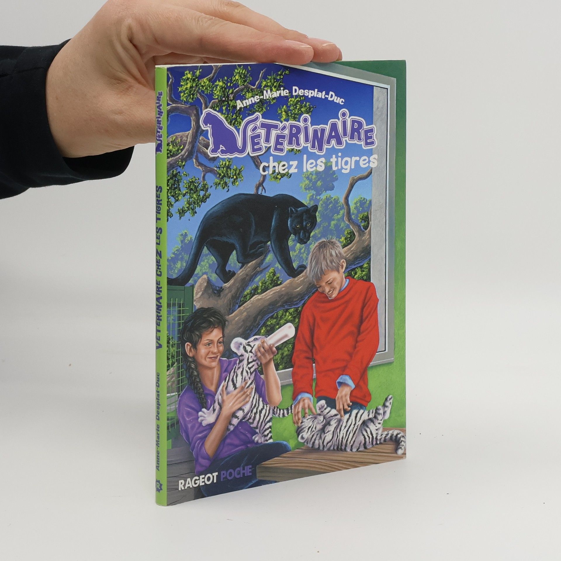 Anne-Marie Desplat-Duc Vétérinaire chez les tigres