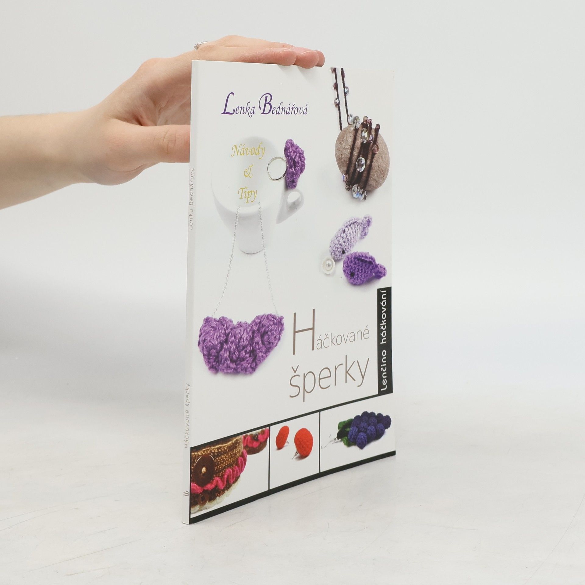 Lenka Bednářová Háčkované šperky
