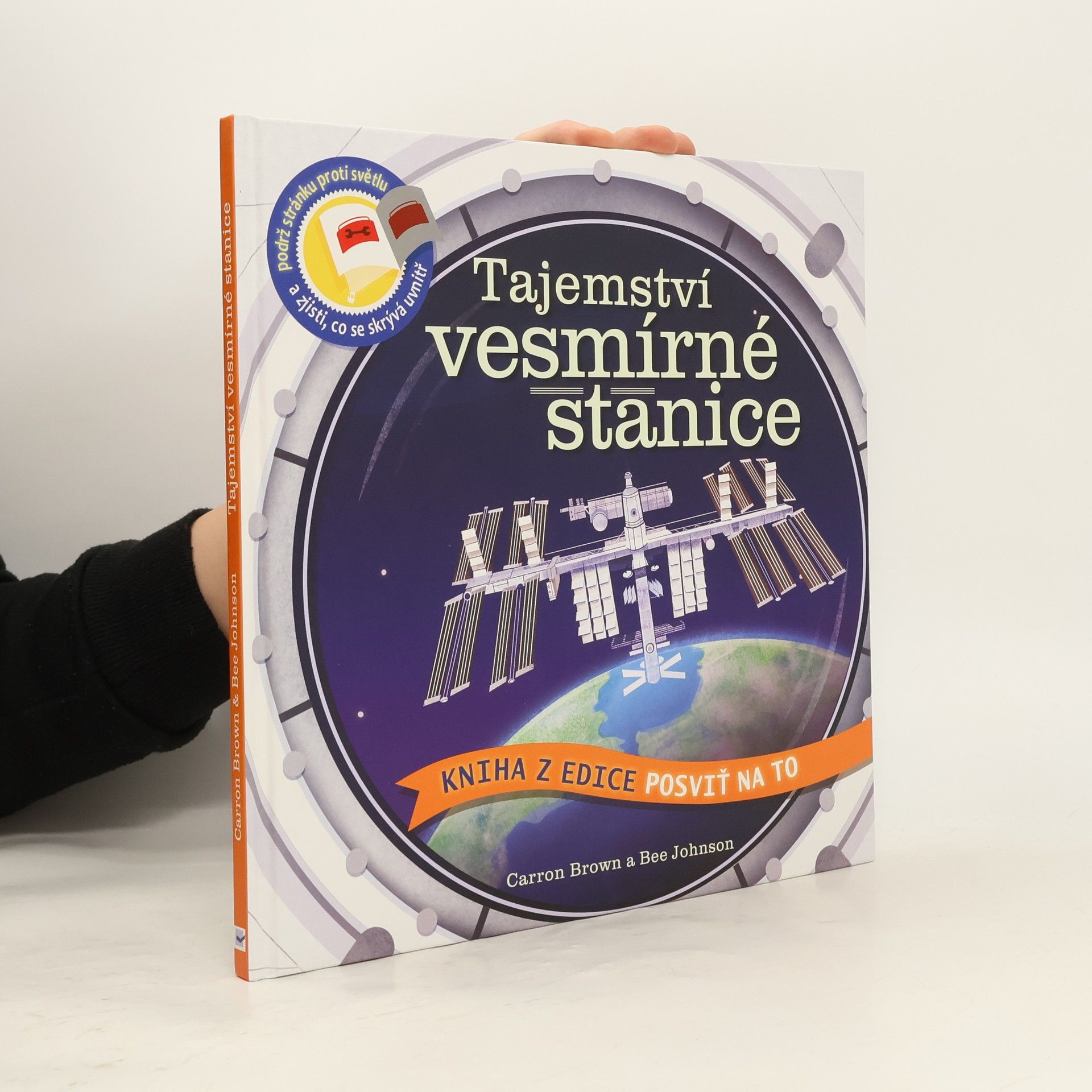 Carron Brown Tajemství vesmírné stanice