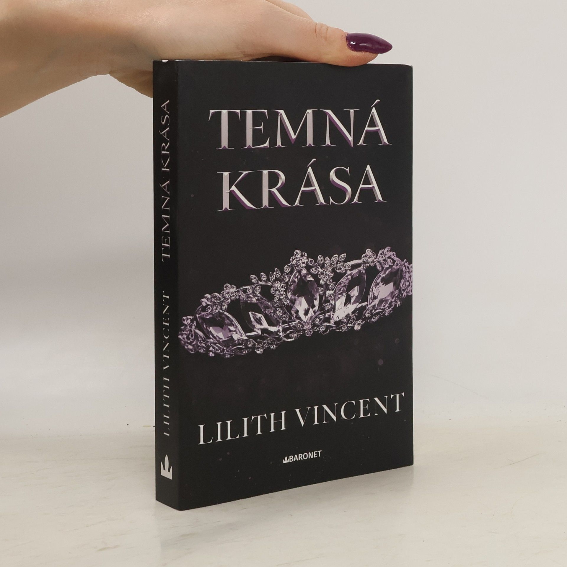 Chloe Chastaine Temná krása