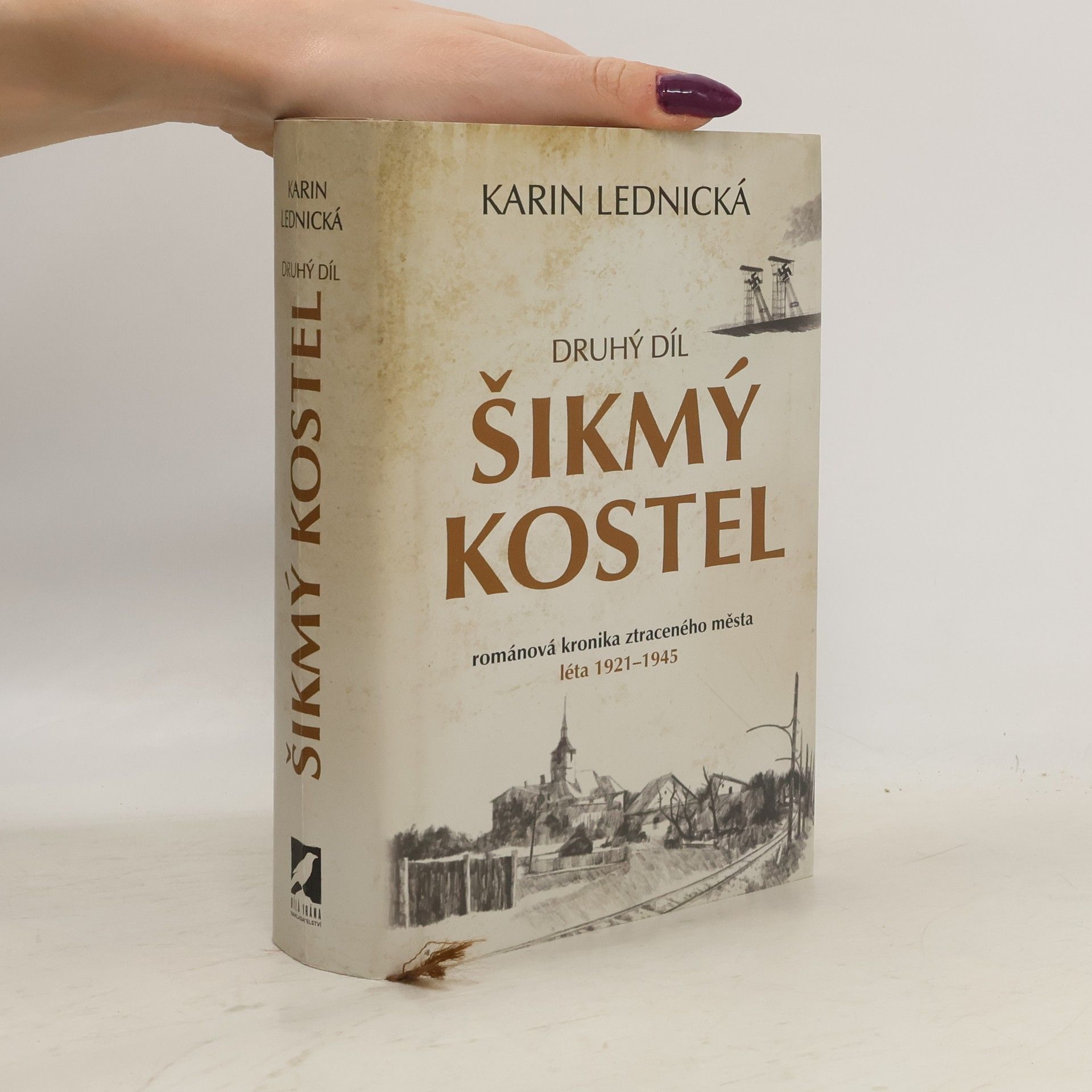Karin Lednická Šikmý kostel 2