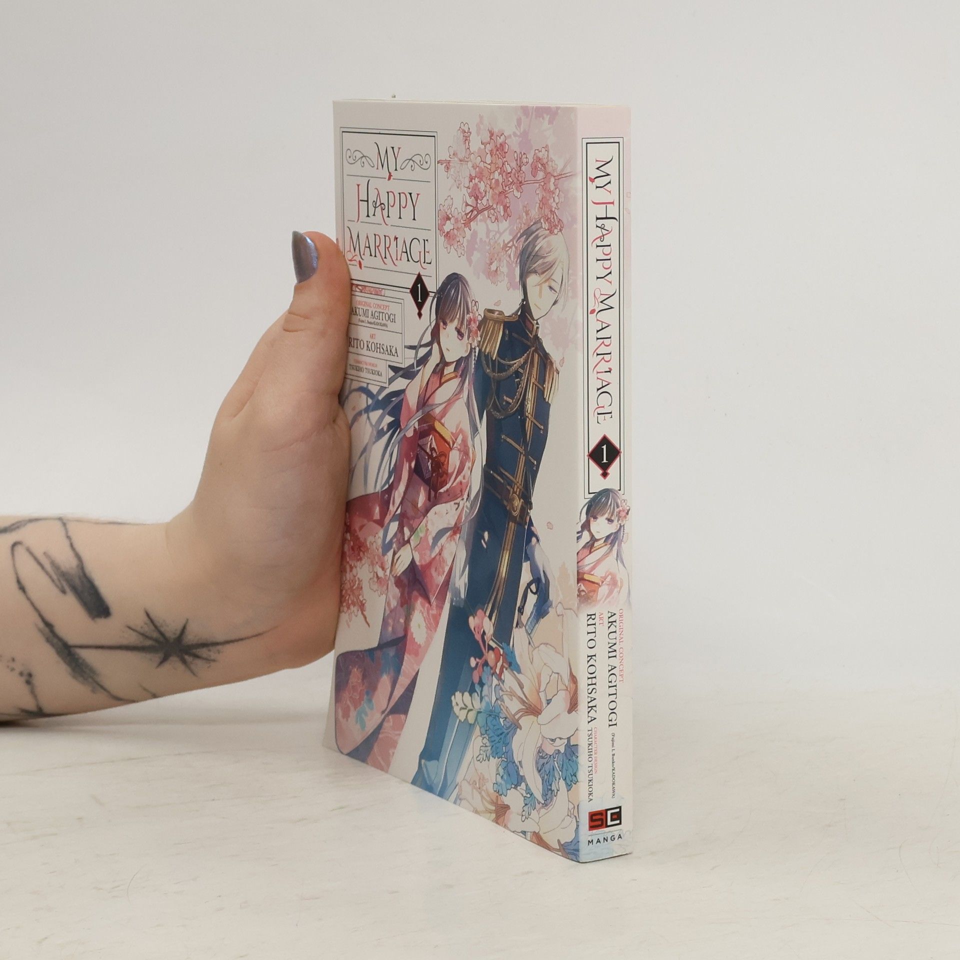 Akumi Agitogi My Happy Marriage 01