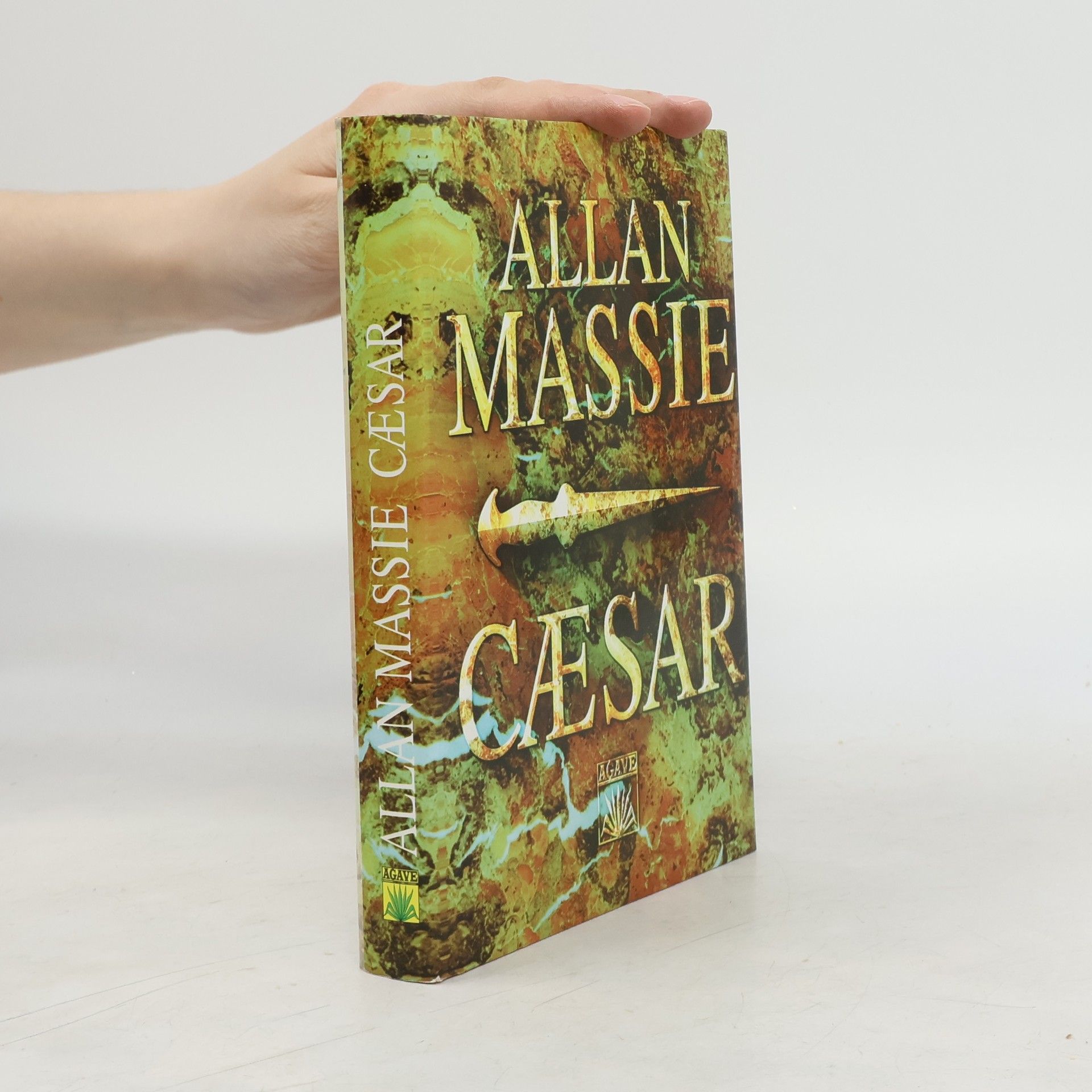 Allan Massie Caesar