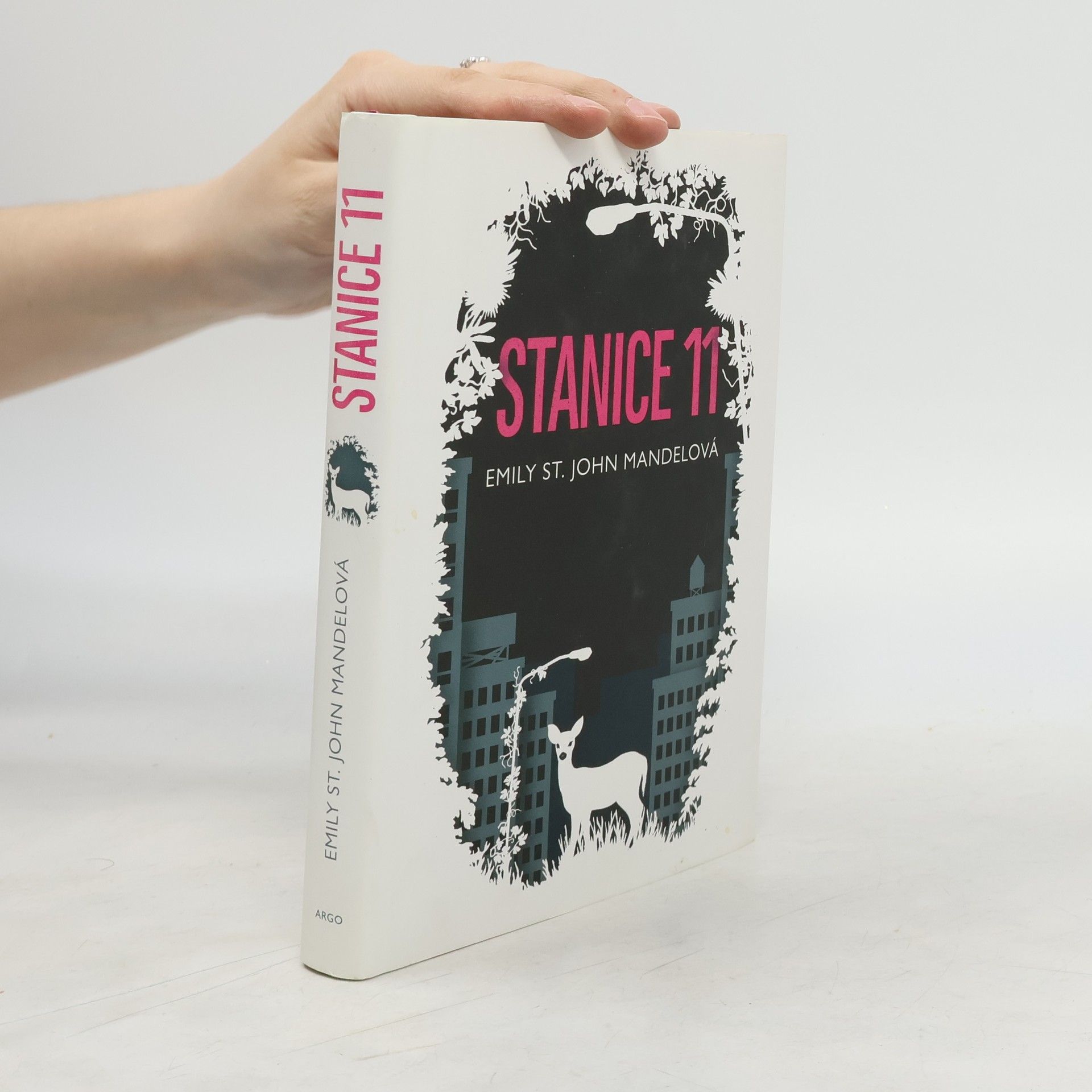 Emily St. John Mandel Stanice 11