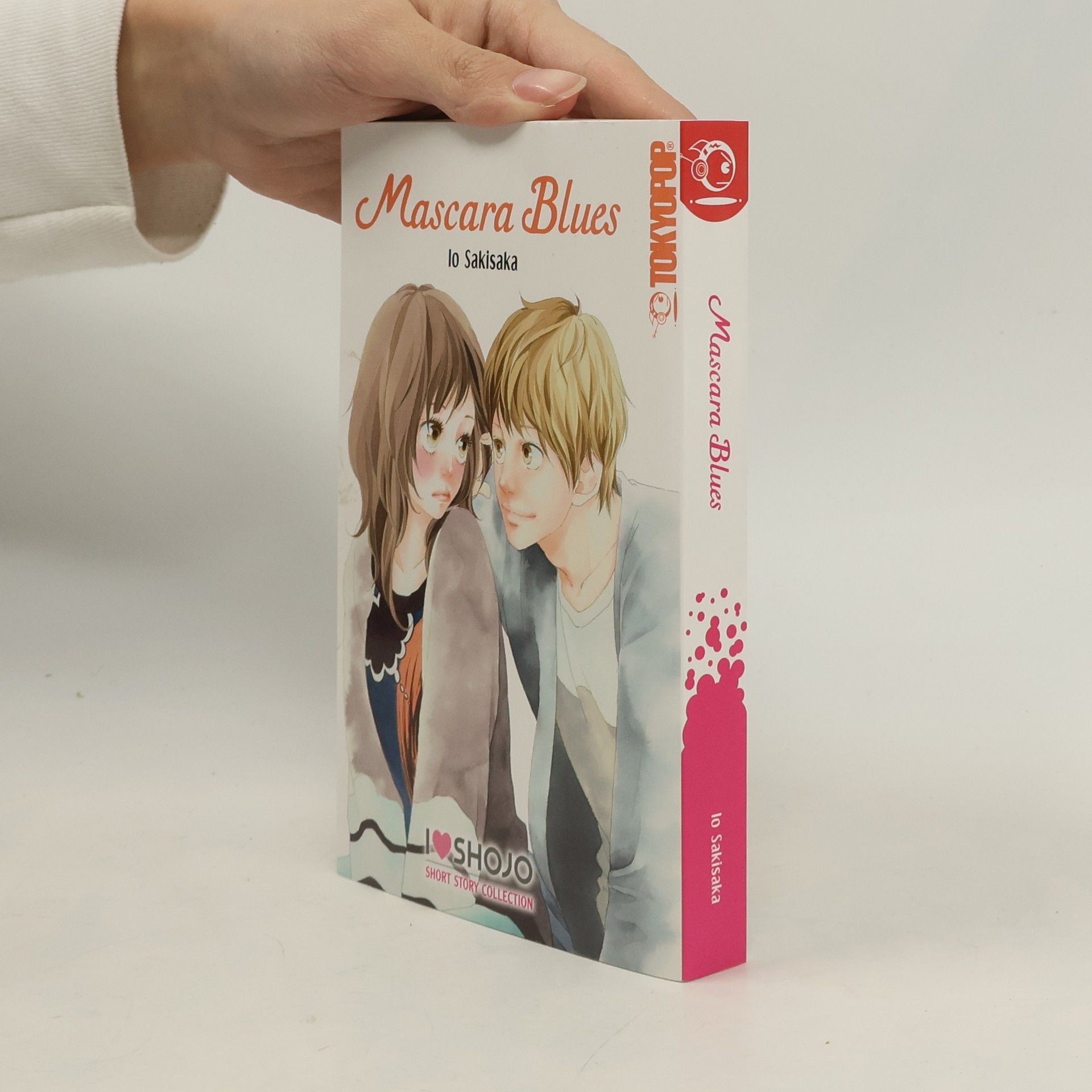 Io Sakisaka Mascara Blues