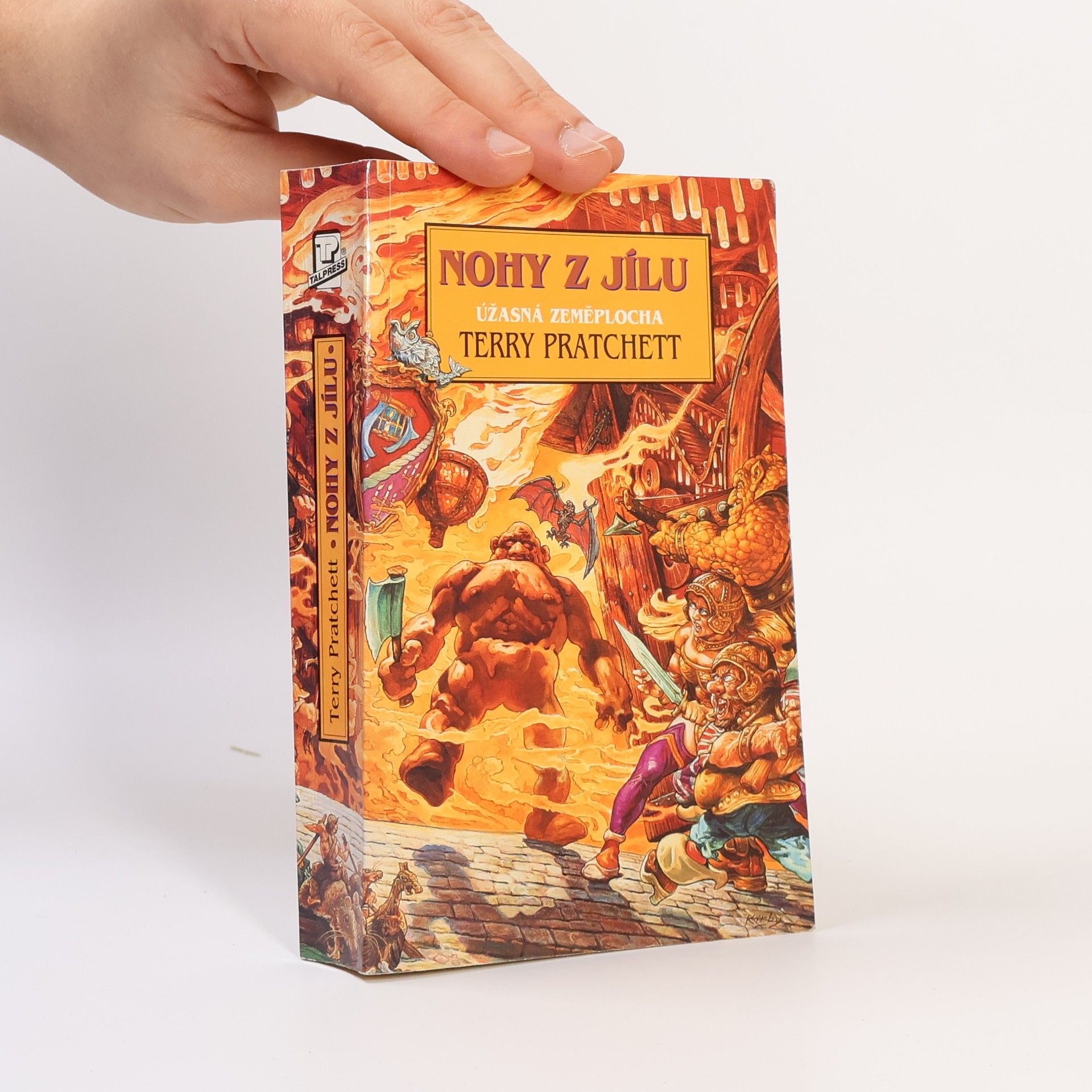 Terry Pratchett Nohy z jílu
